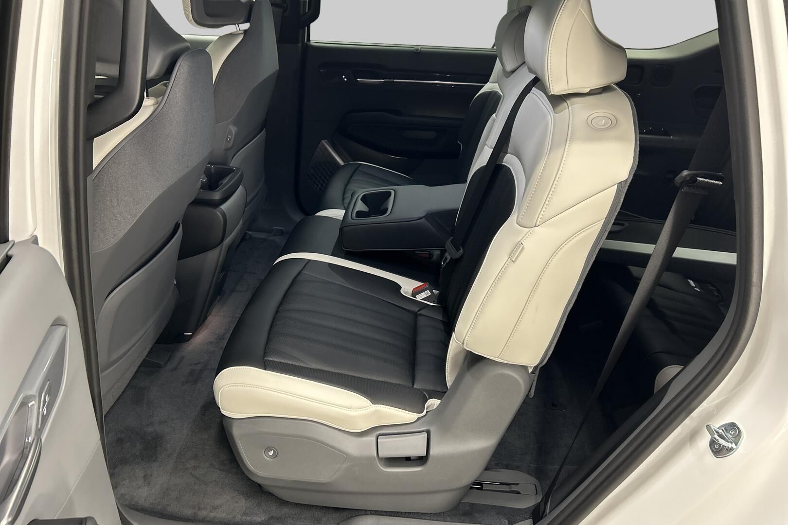 KIA EV9 iso kuva 9