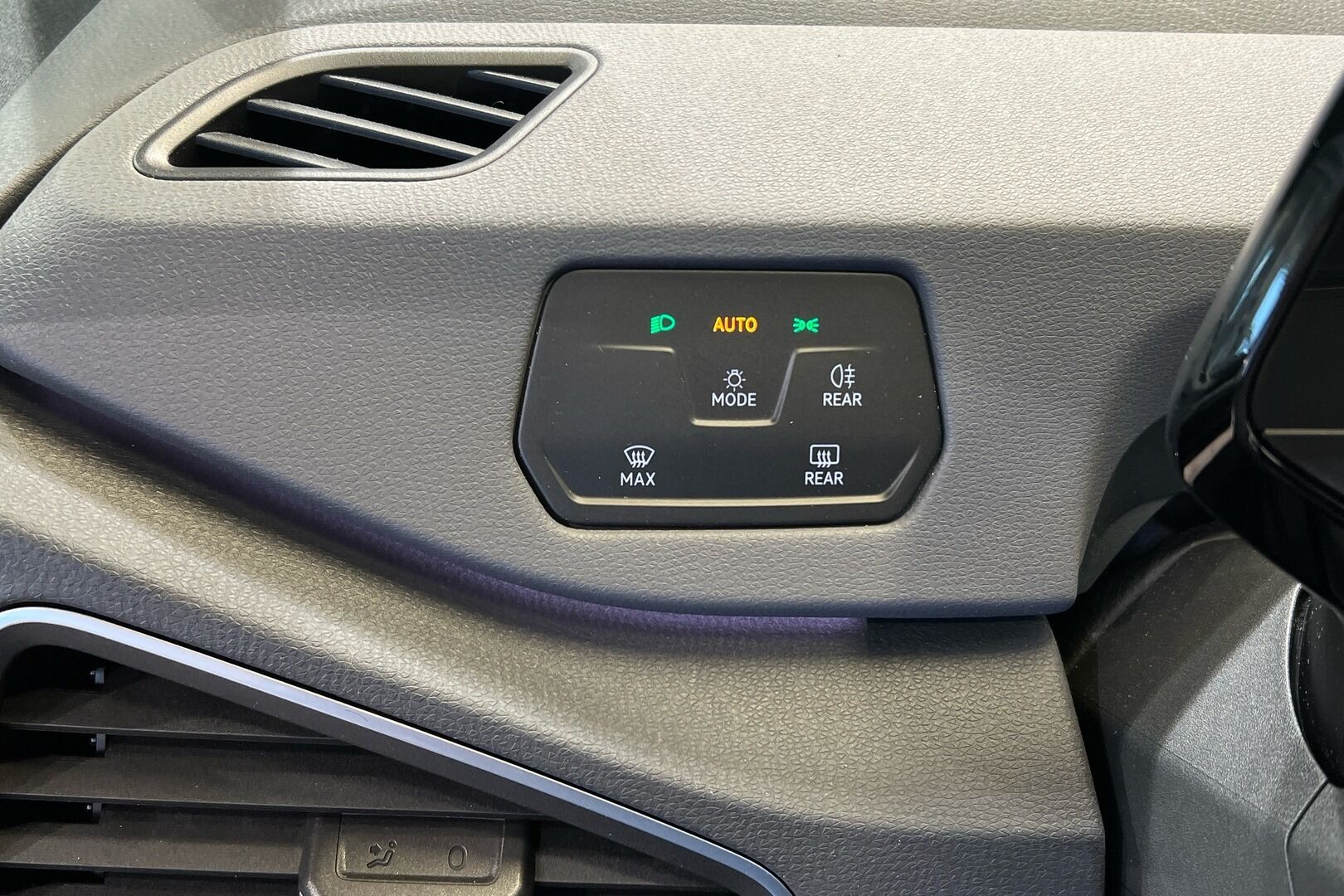 VOLKSWAGEN ID.3 iso kuva 12