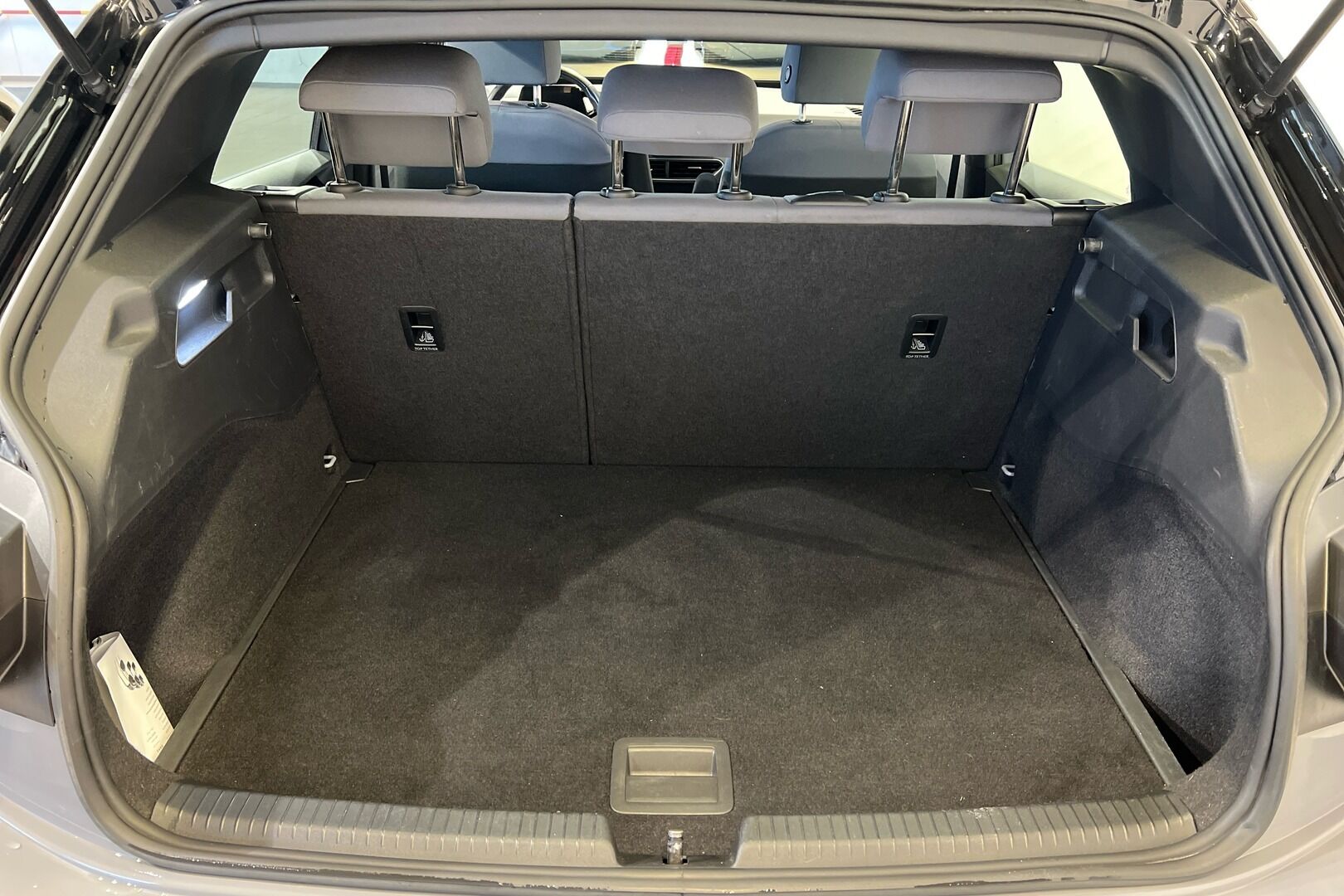 VOLKSWAGEN ID.3 iso kuva 16