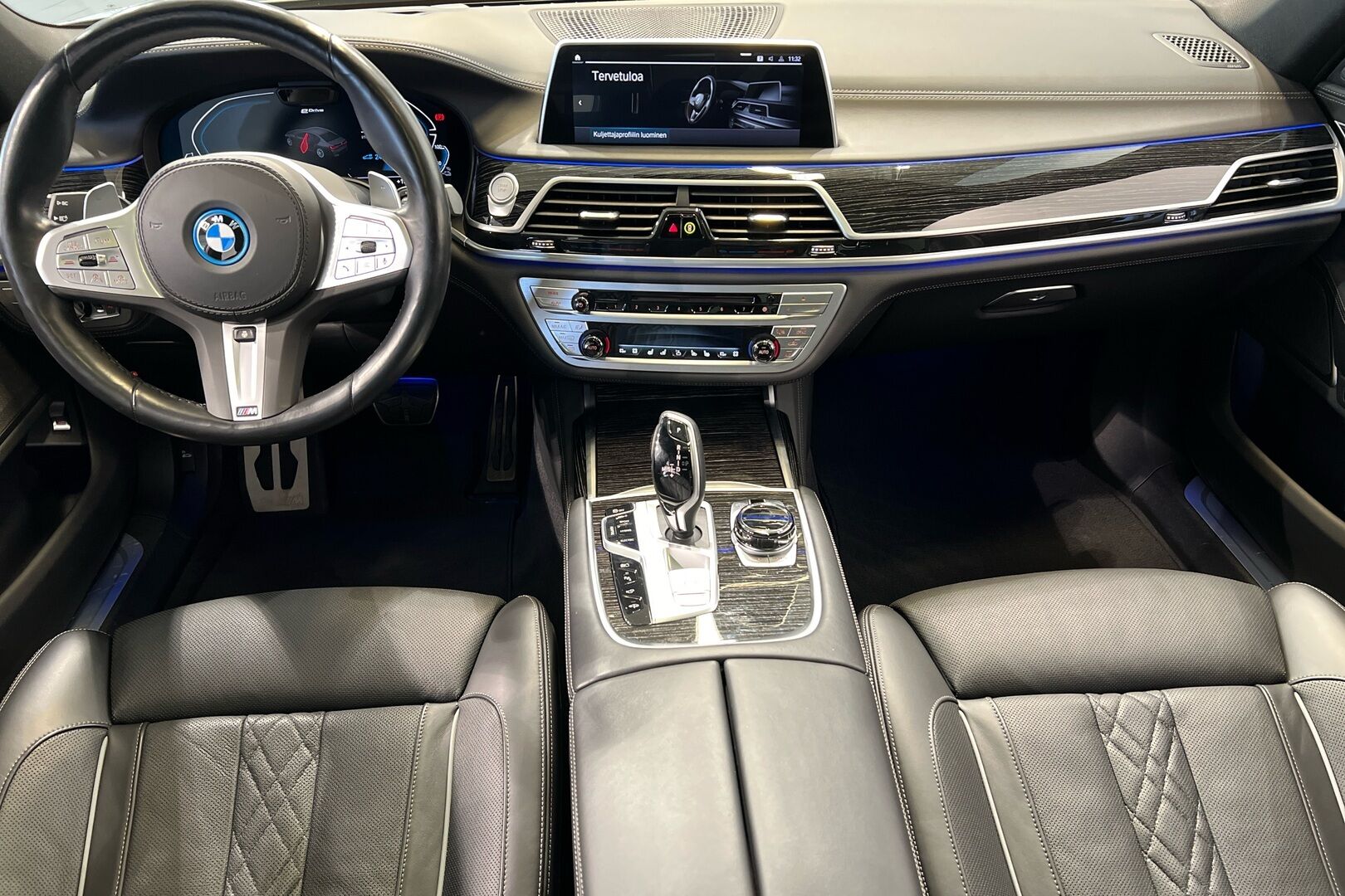 BMW 7-SARJA iso kuva 9