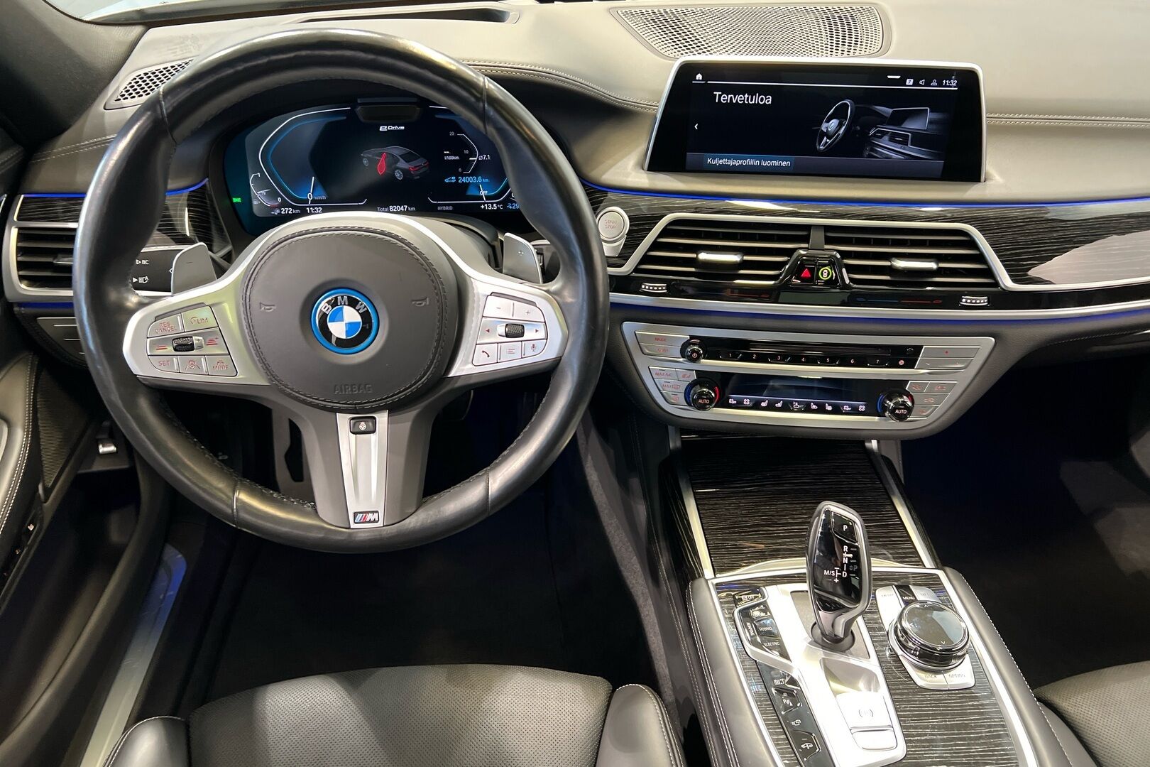 BMW 7-SARJA iso kuva 10