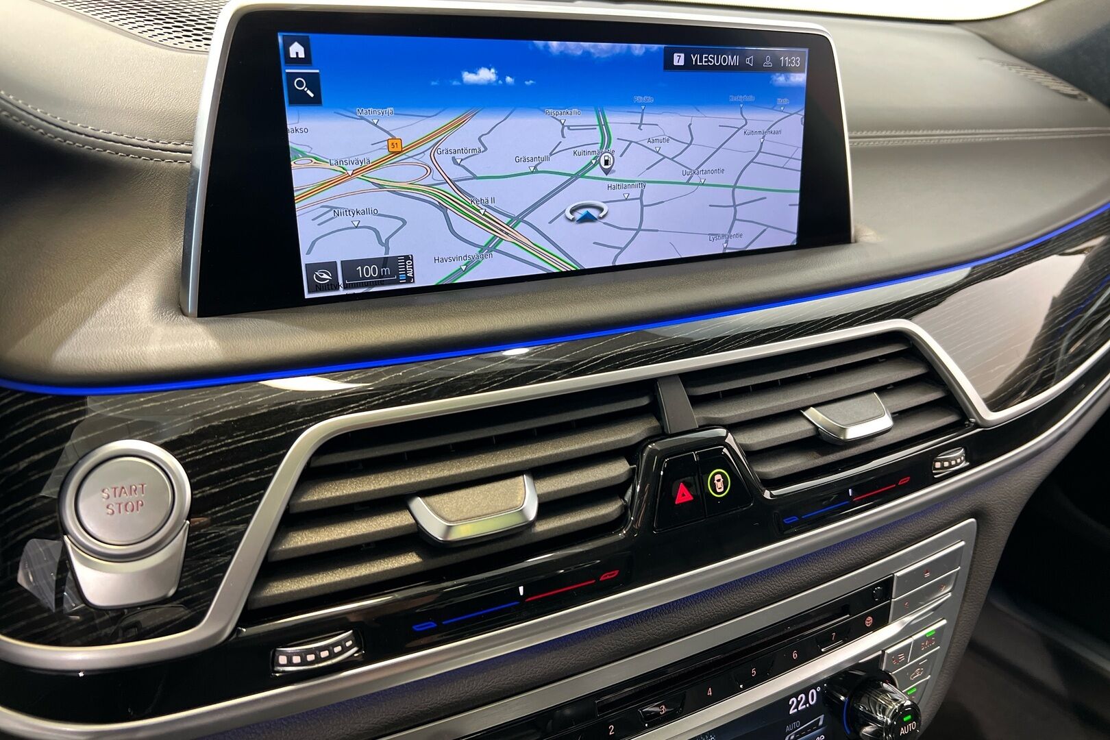 BMW 7-SARJA iso kuva 12