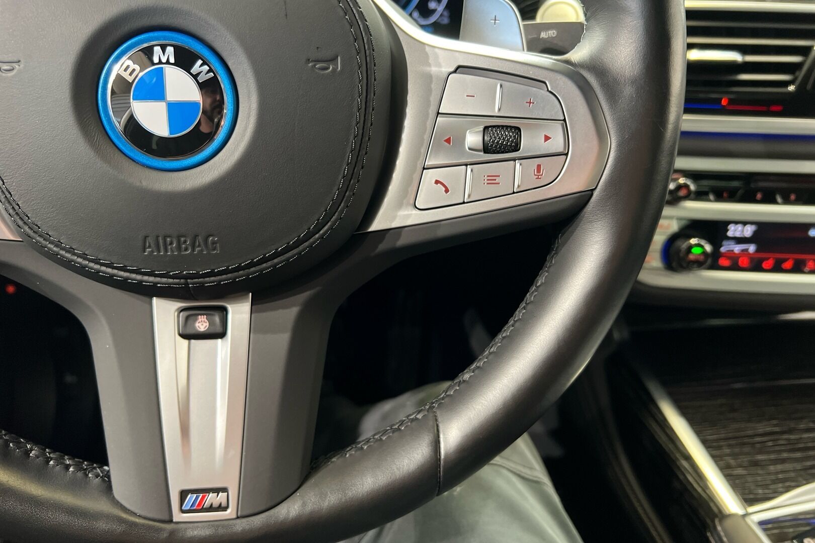 BMW 7-SARJA iso kuva 30