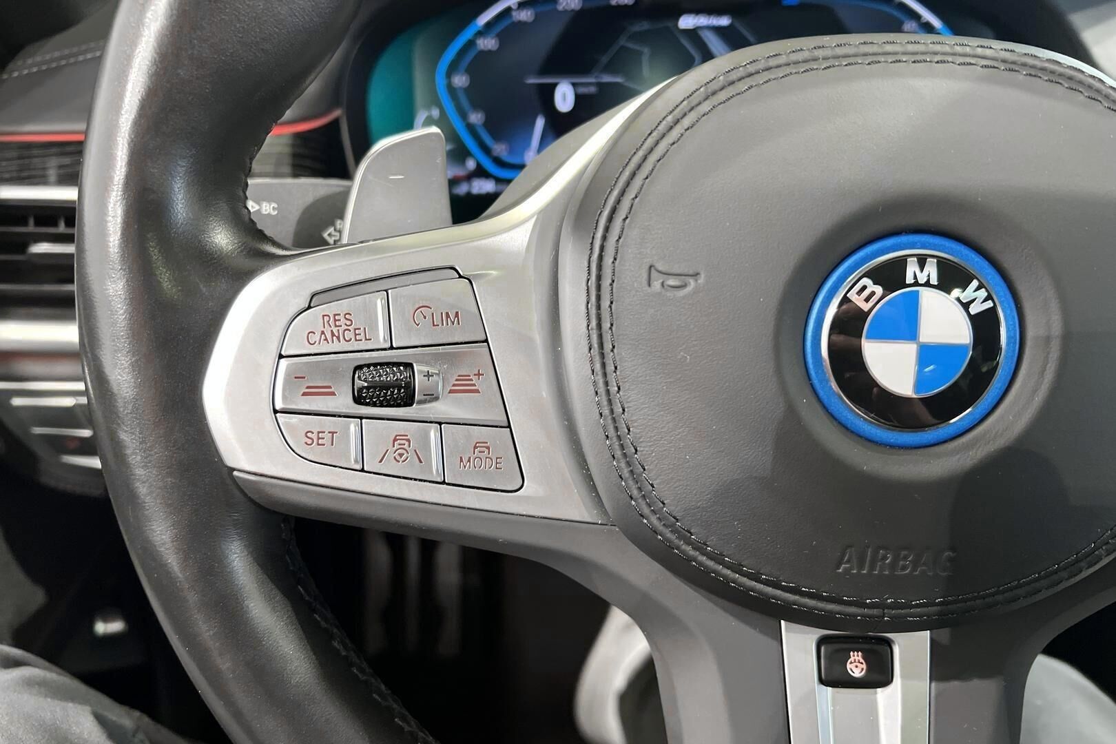 BMW 7-SARJA iso kuva 28
