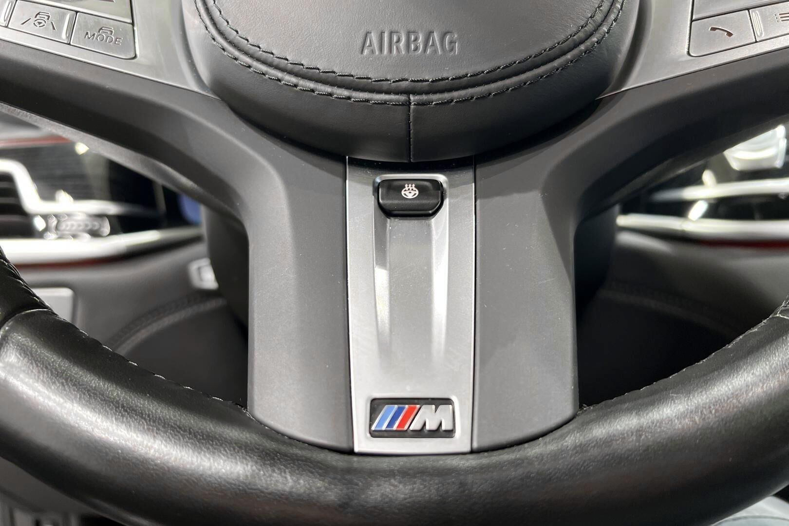 BMW 7-SARJA iso kuva 30