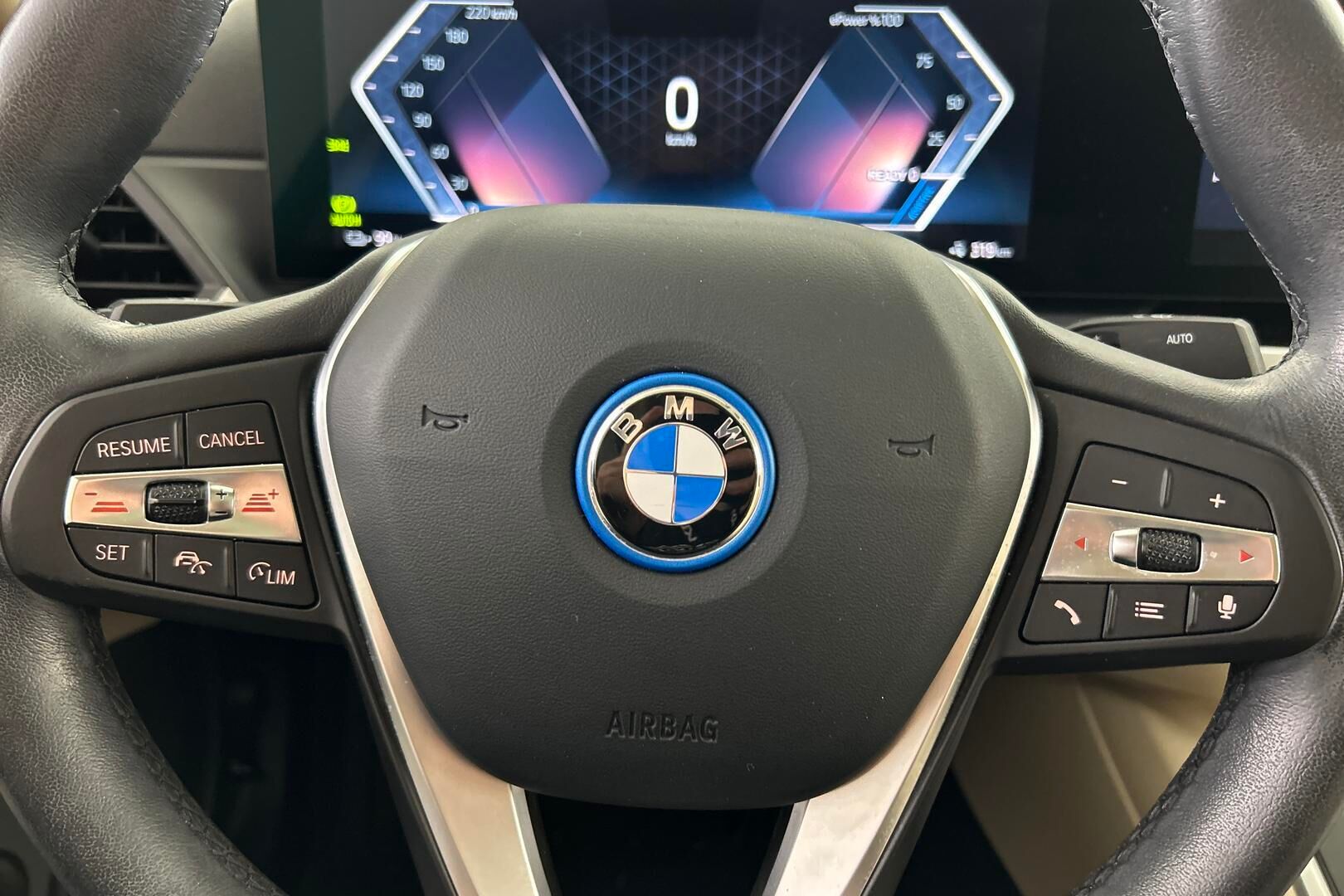 BMW i4 iso kuva 26