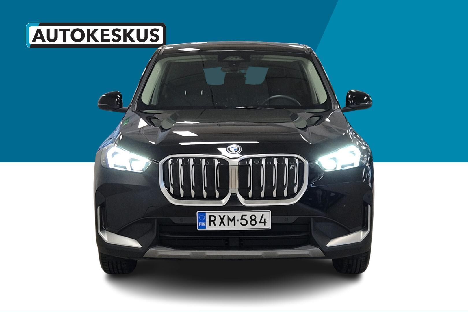 BMW IX1 iso kuva 1