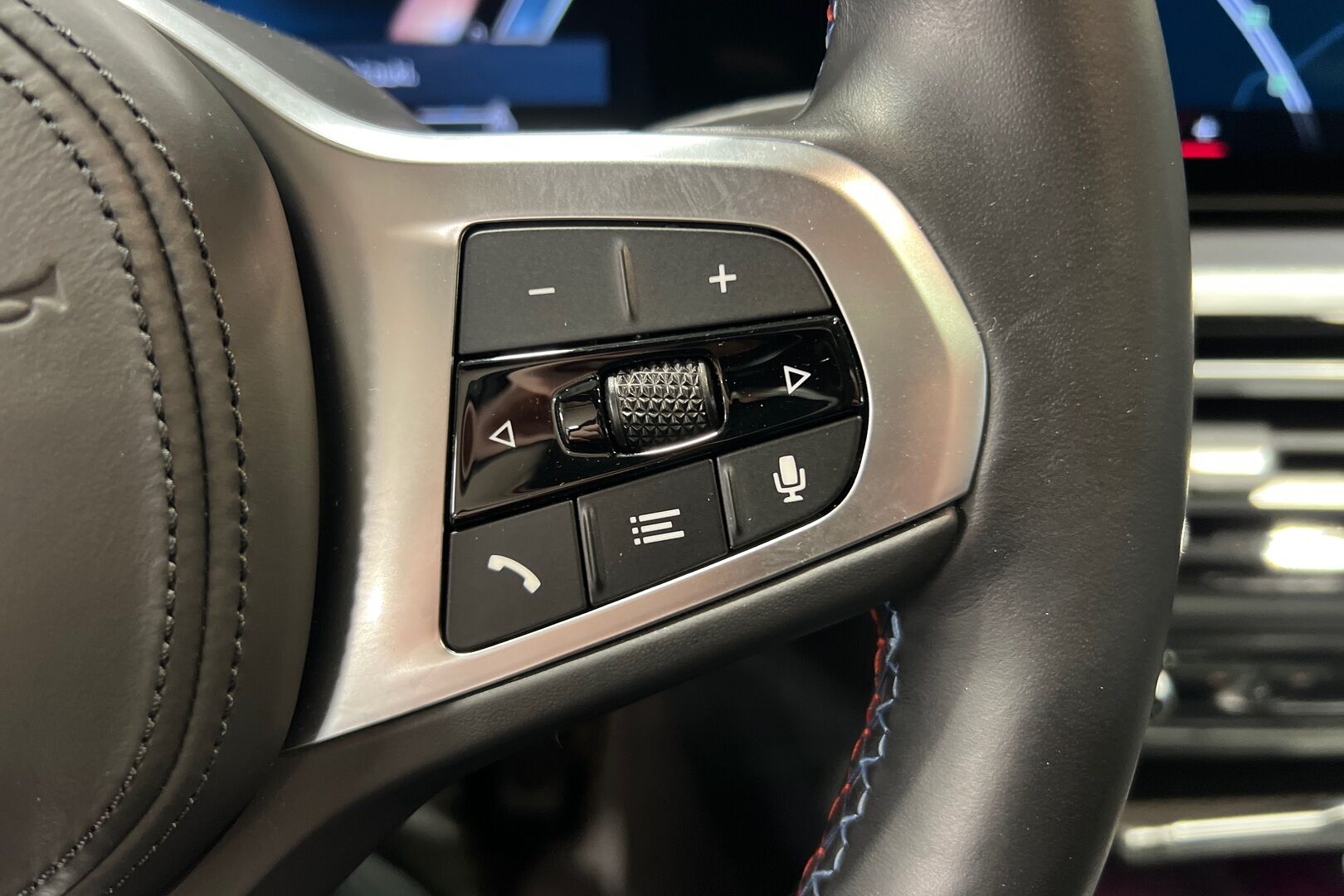 BMW I4 M50 iso kuva 14