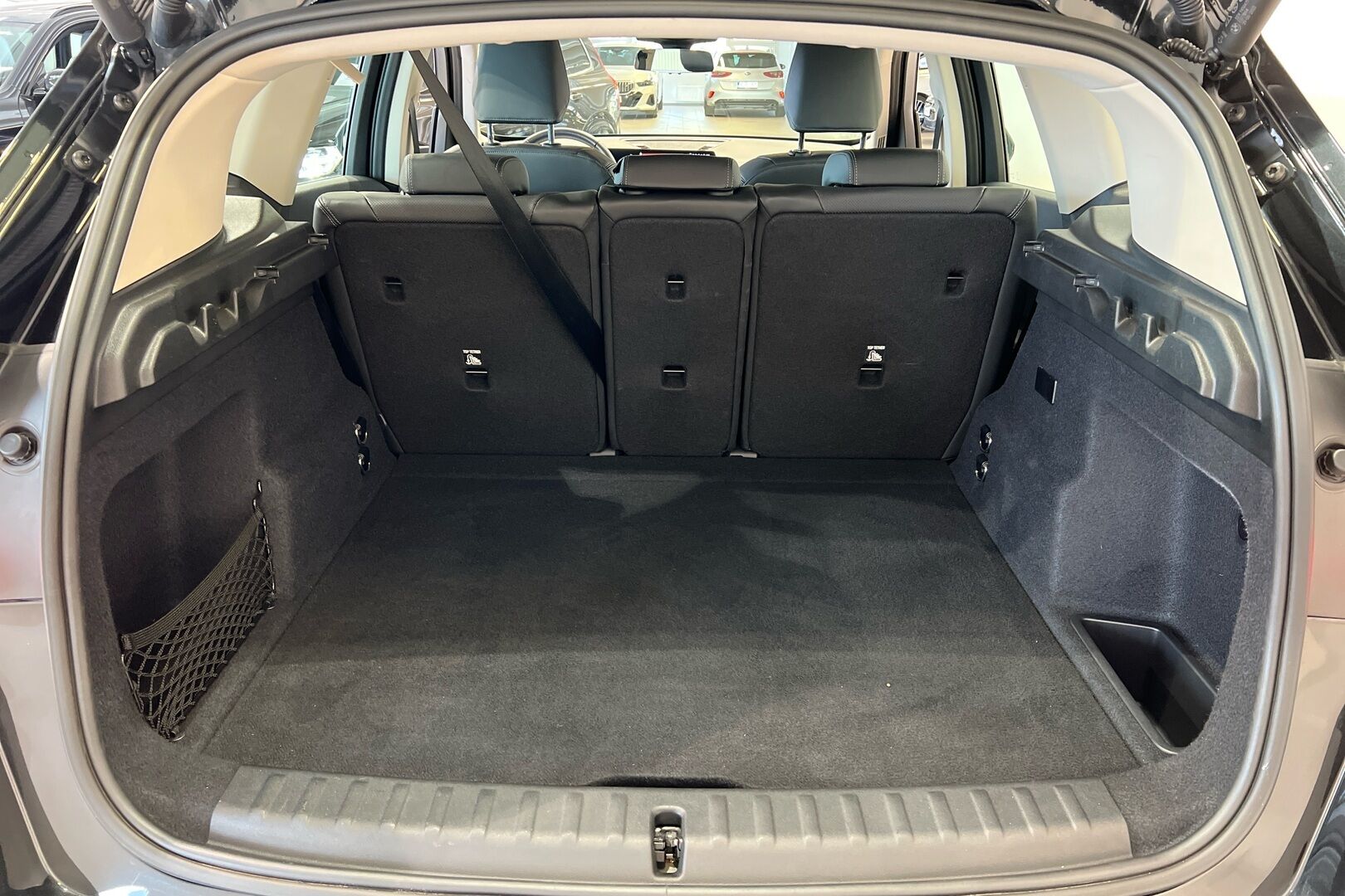 BMW X1 iso kuva 9