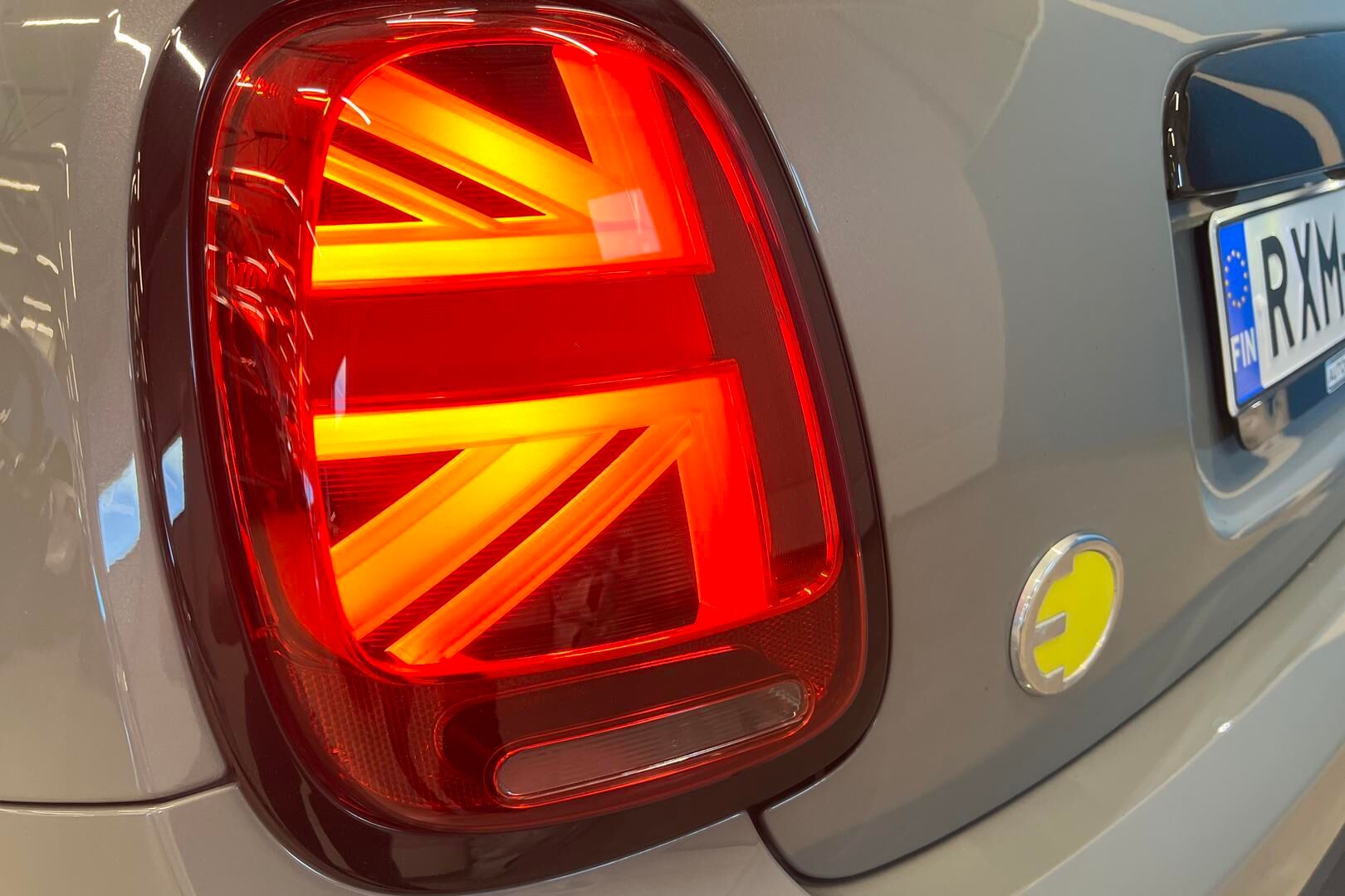 MINI COOPER SE iso kuva 20