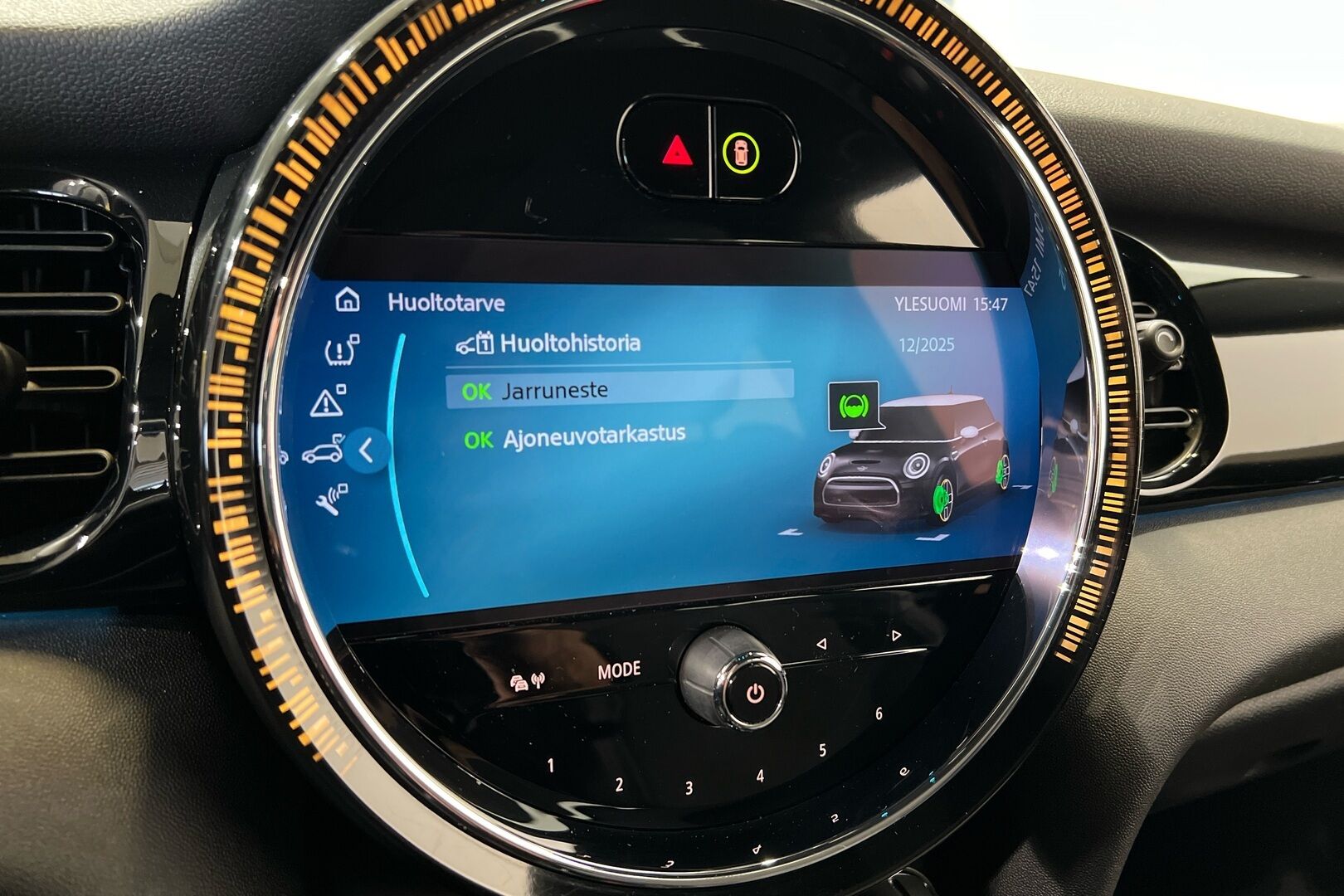 MINI COOPER SE iso kuva 17