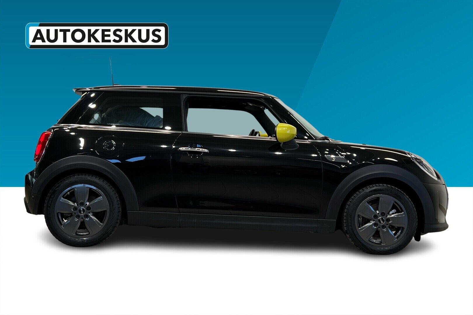 MINI COOPER SE iso kuva 5