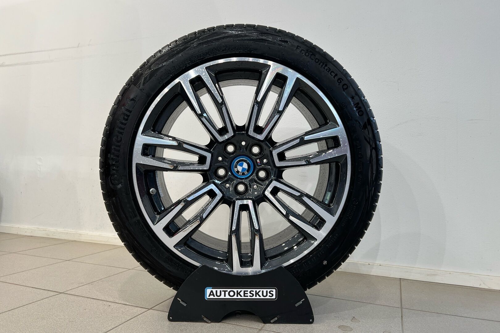 BMW I5 iso kuva 11