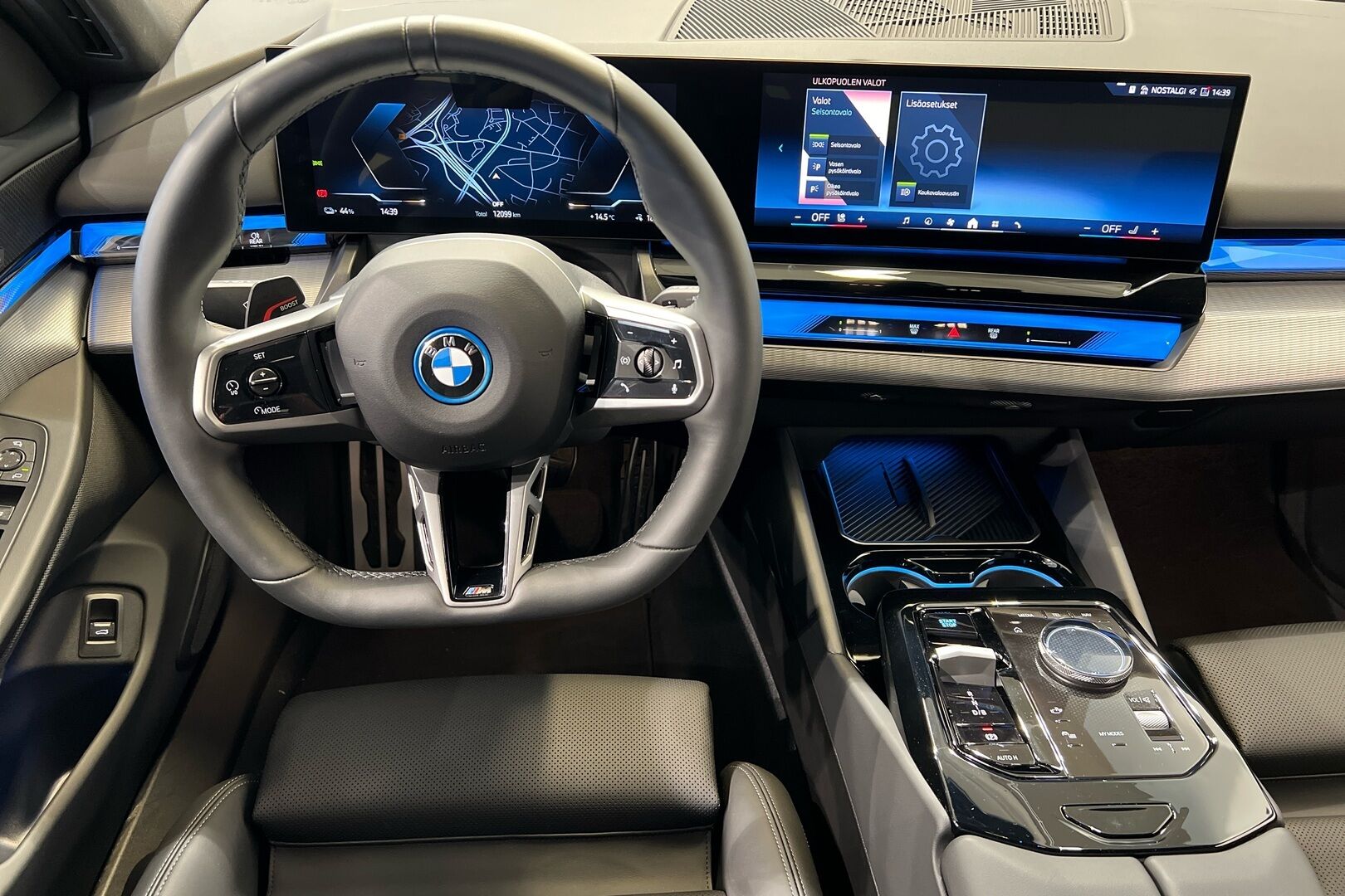 BMW I5 iso kuva 13