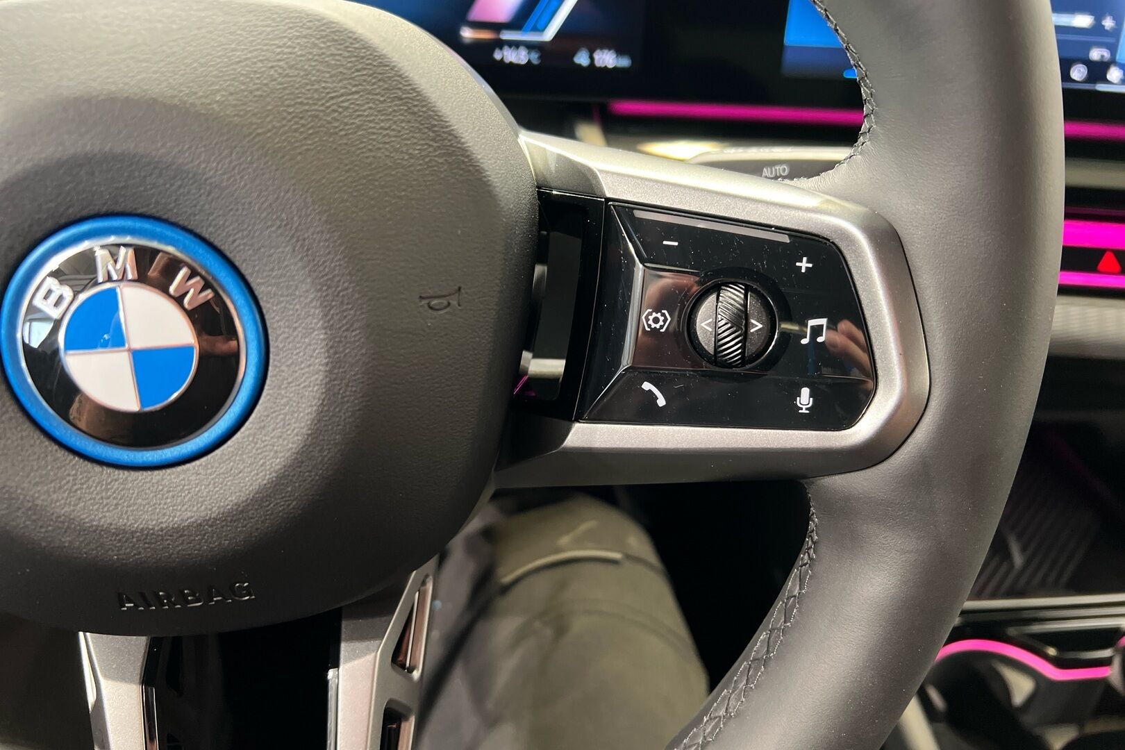 BMW I5 iso kuva 23