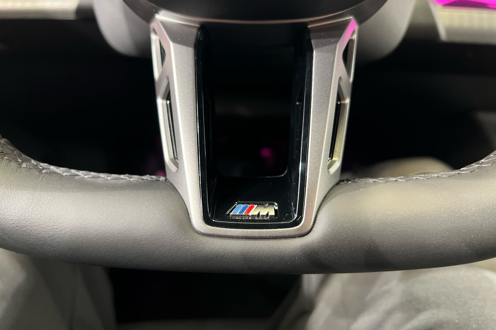 BMW I5 iso kuva 24
