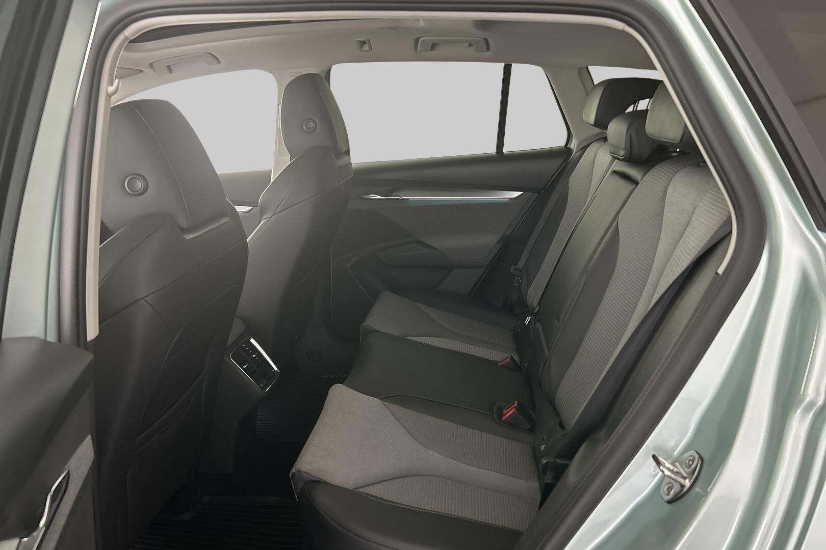 SKODA Enyaq iso kuva 9