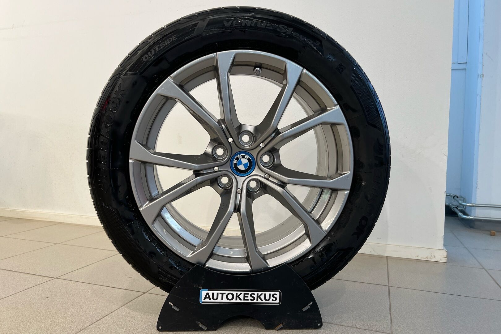 BMW 3-SARJA iso kuva 11