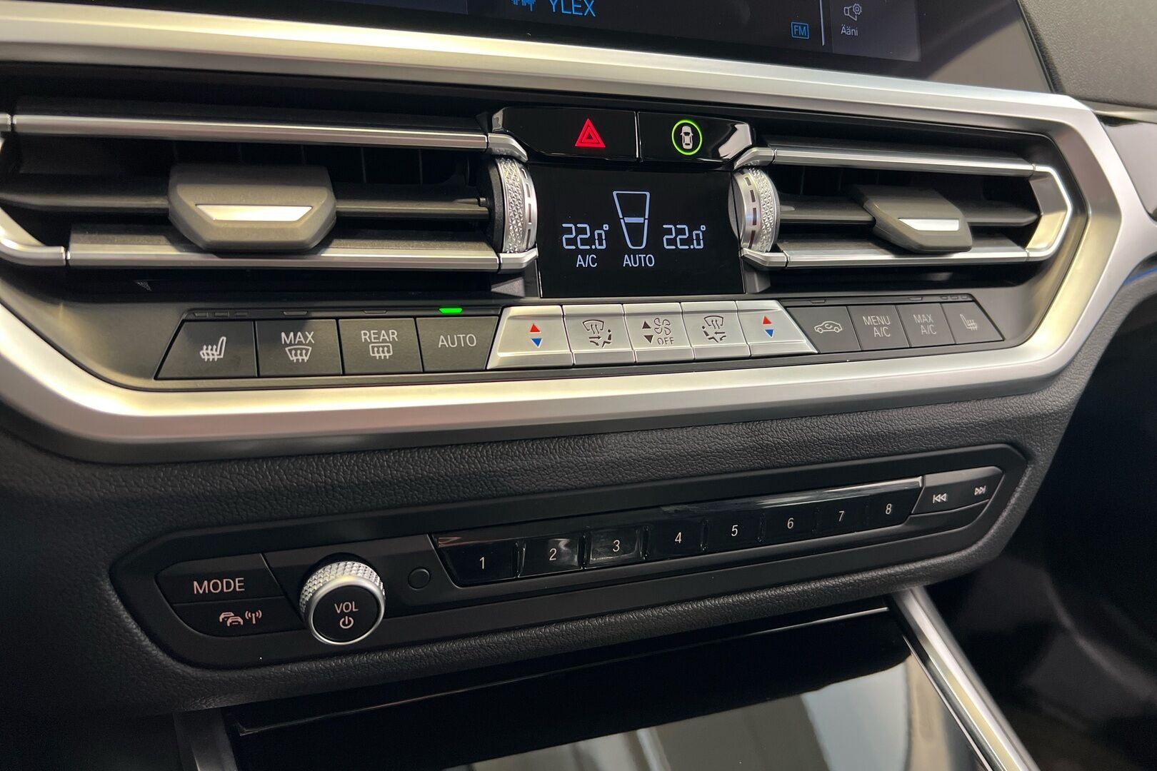 BMW 3-SARJA iso kuva 18