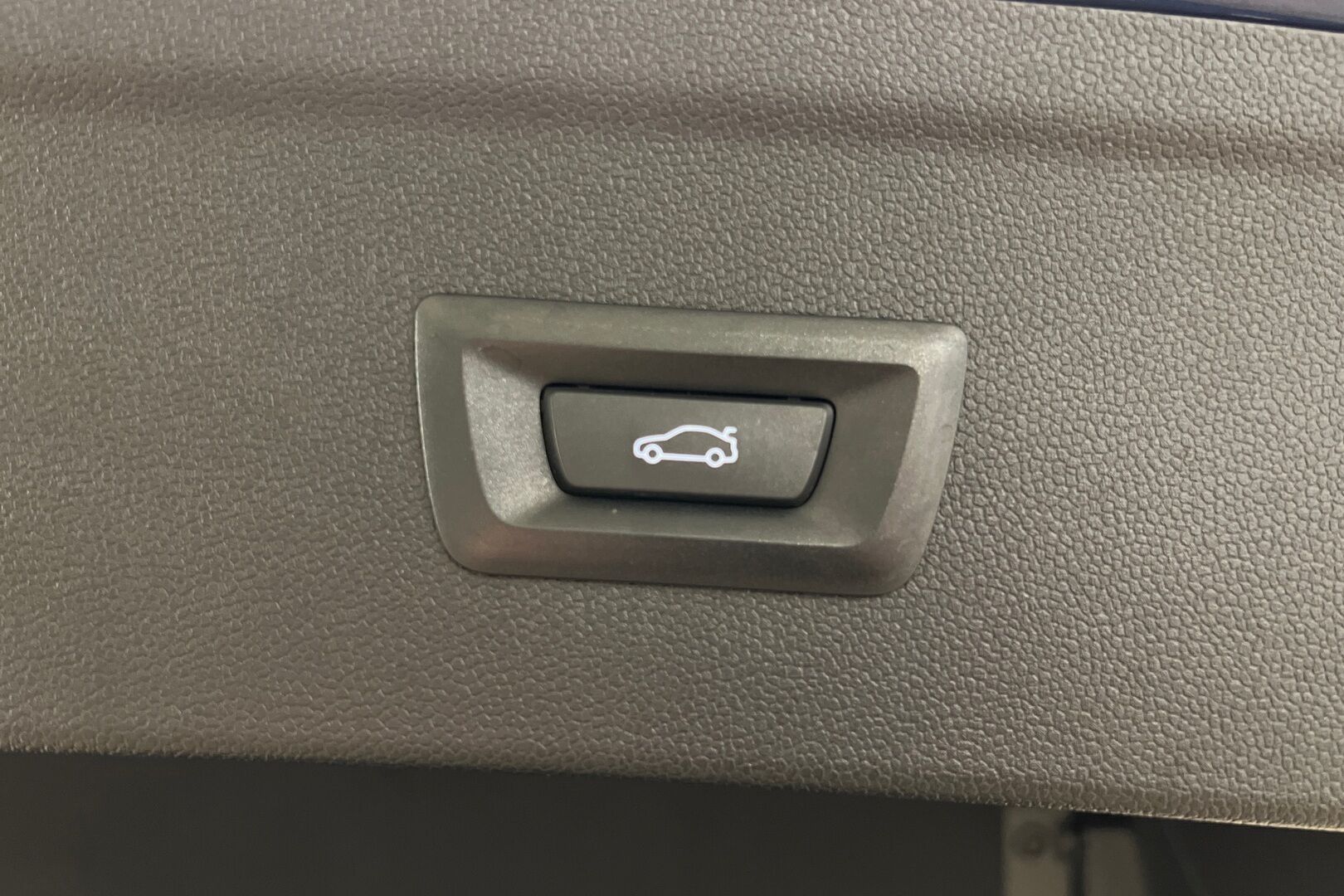 BMW IX iso kuva 11
