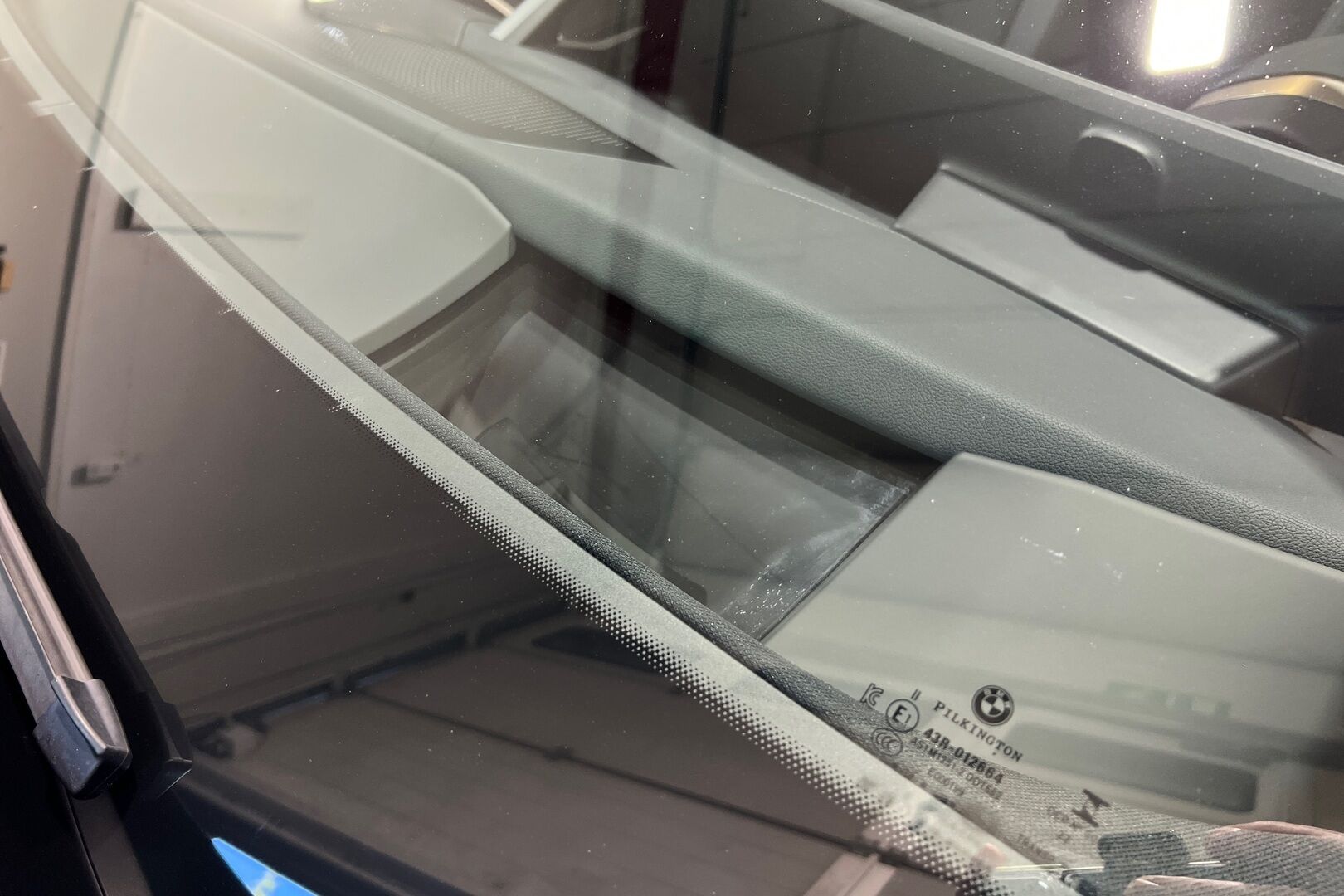 BMW IX iso kuva 17