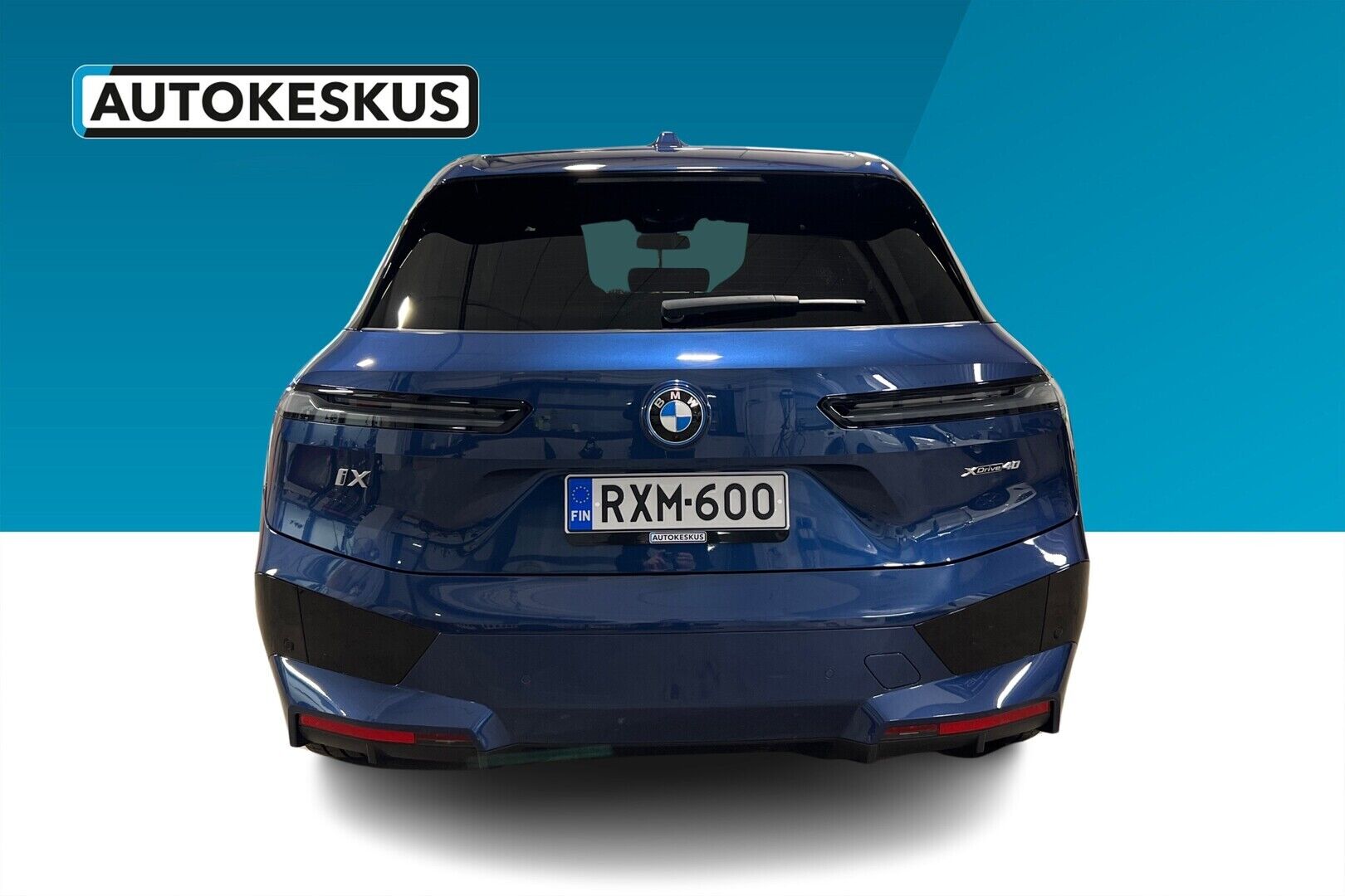 BMW IX iso kuva 2