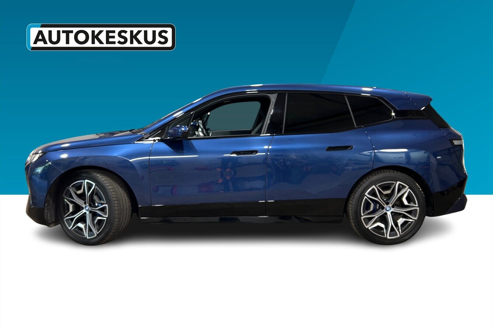 BMW IX iso kuva 5