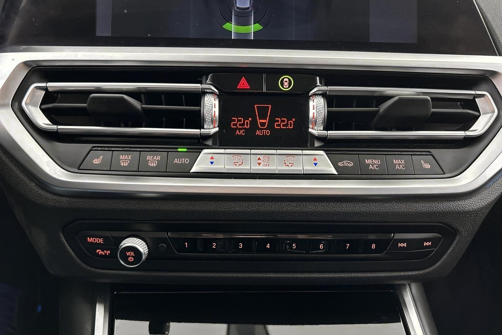 BMW 3-SARJA iso kuva 20