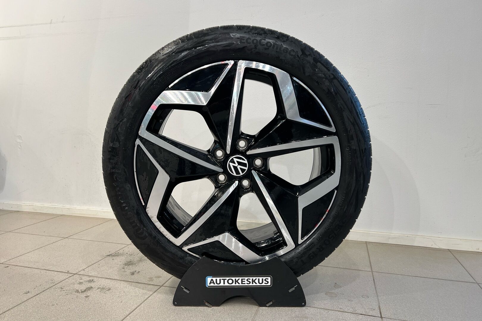 VOLKSWAGEN ID.3 iso kuva 11