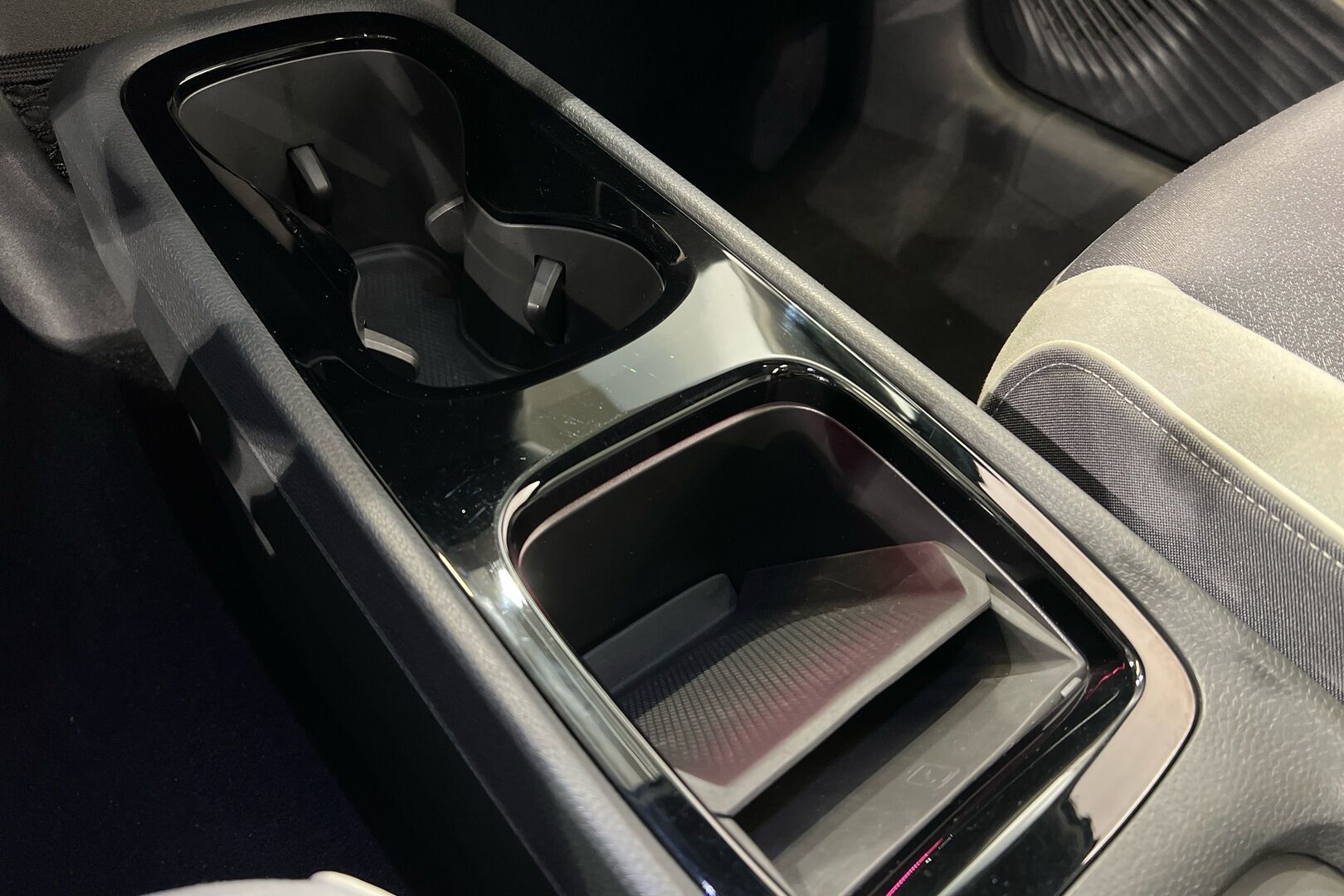 VOLKSWAGEN ID.3 iso kuva 21