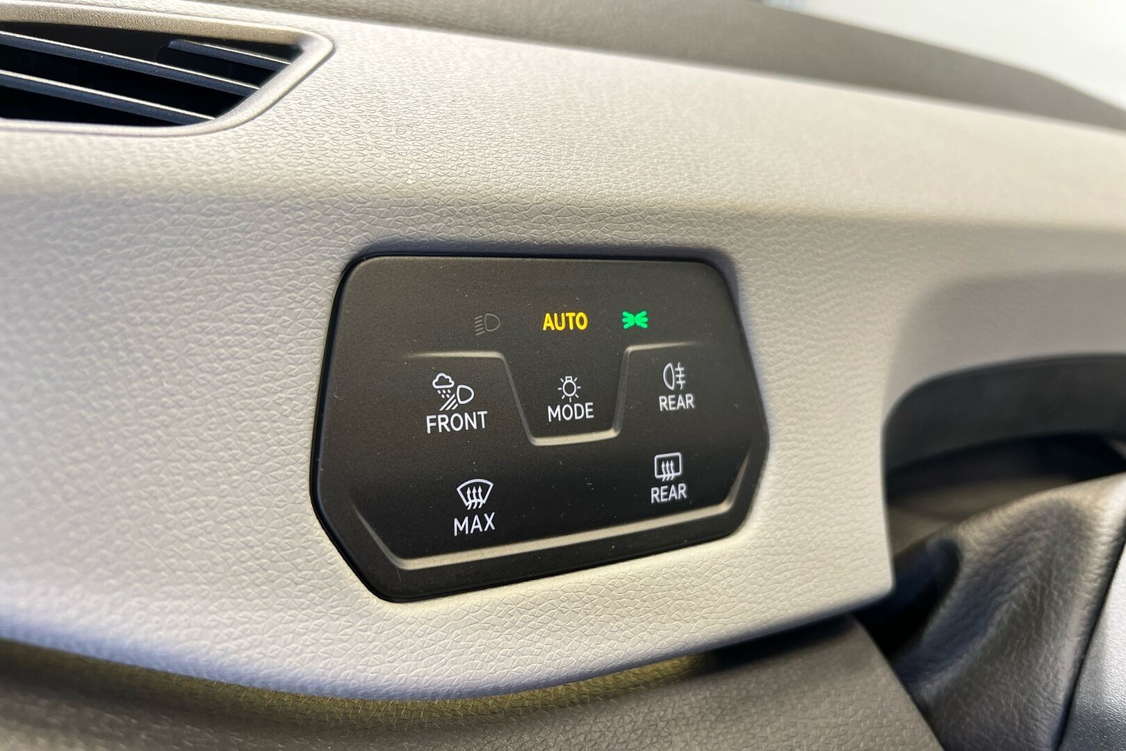 VOLKSWAGEN ID.3 iso kuva 25