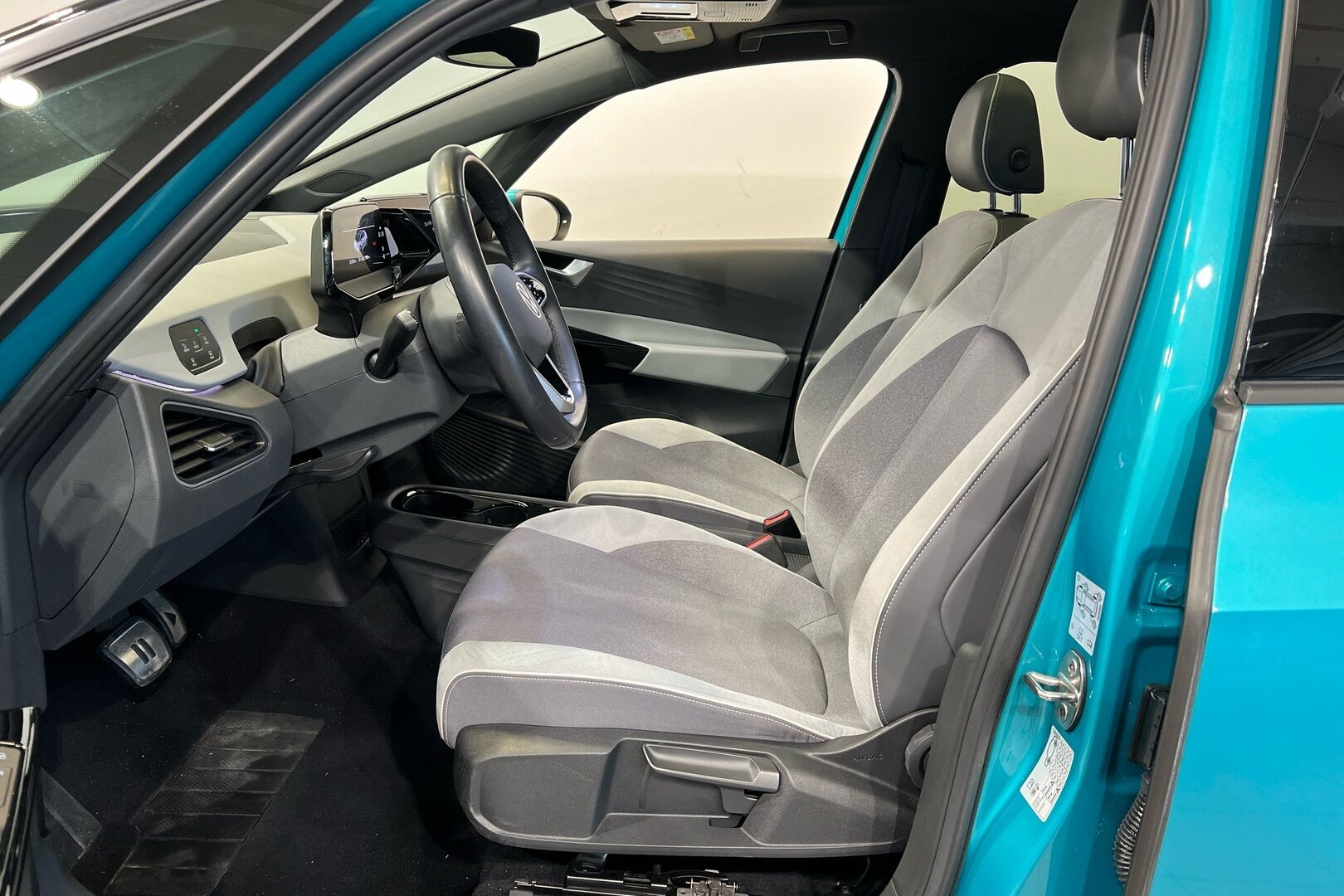VOLKSWAGEN ID.3 iso kuva 7