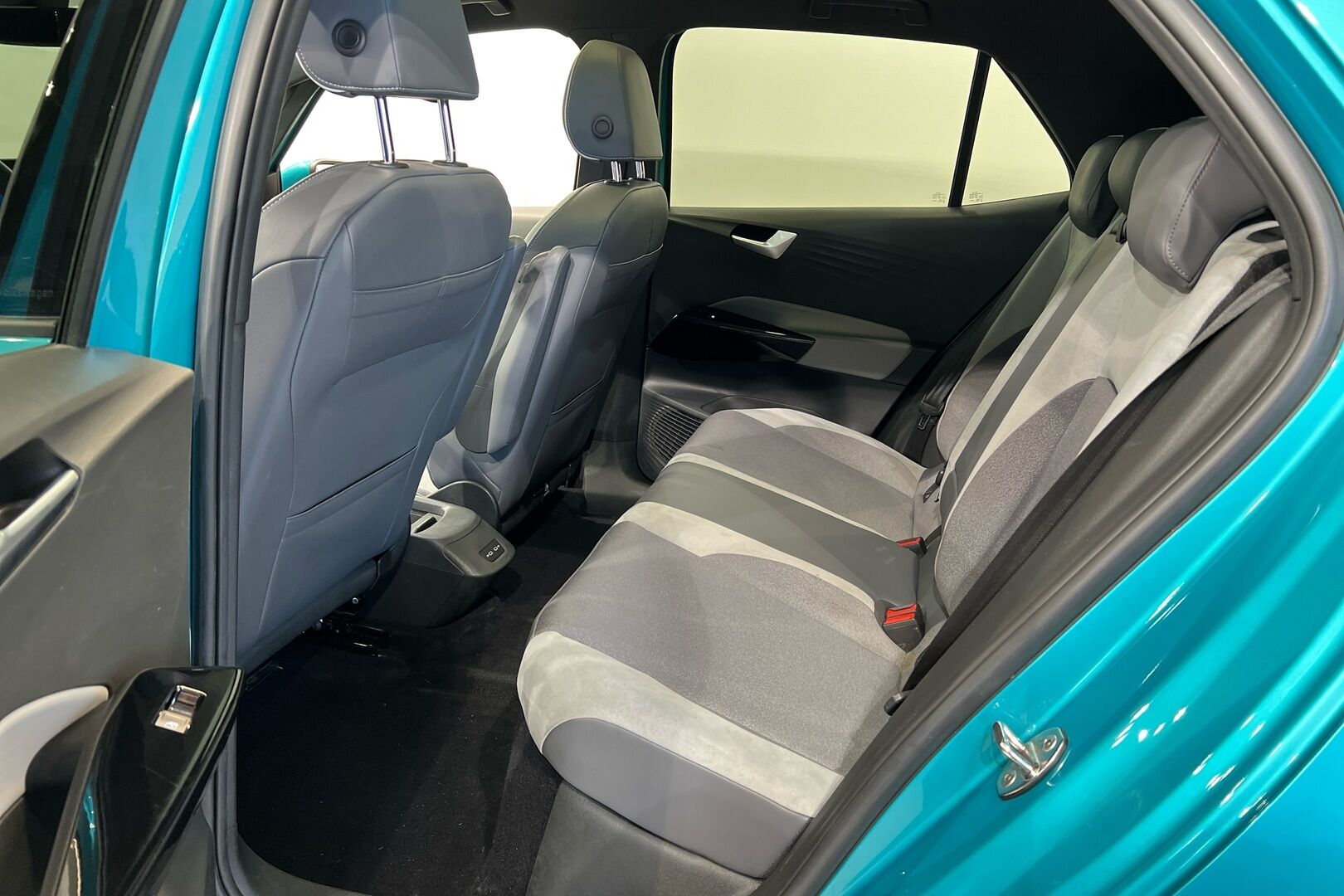 VOLKSWAGEN ID.3 iso kuva 8