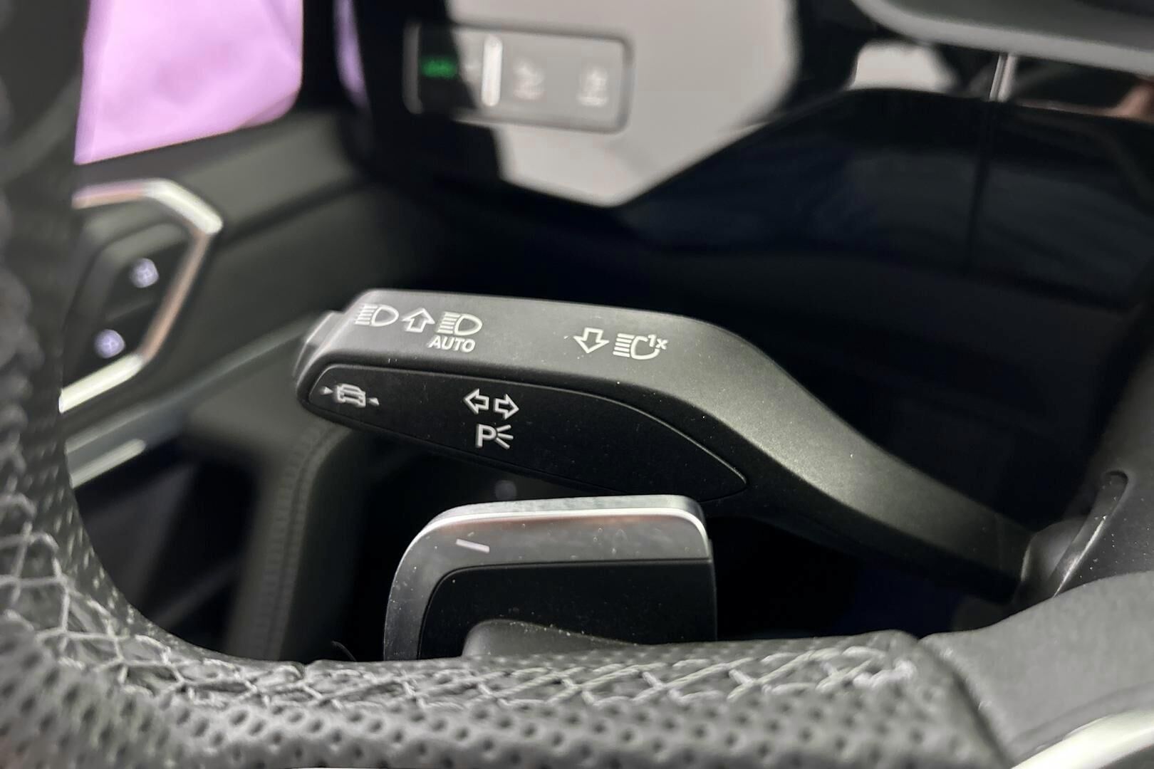 AUDI Q8 iso kuva 21