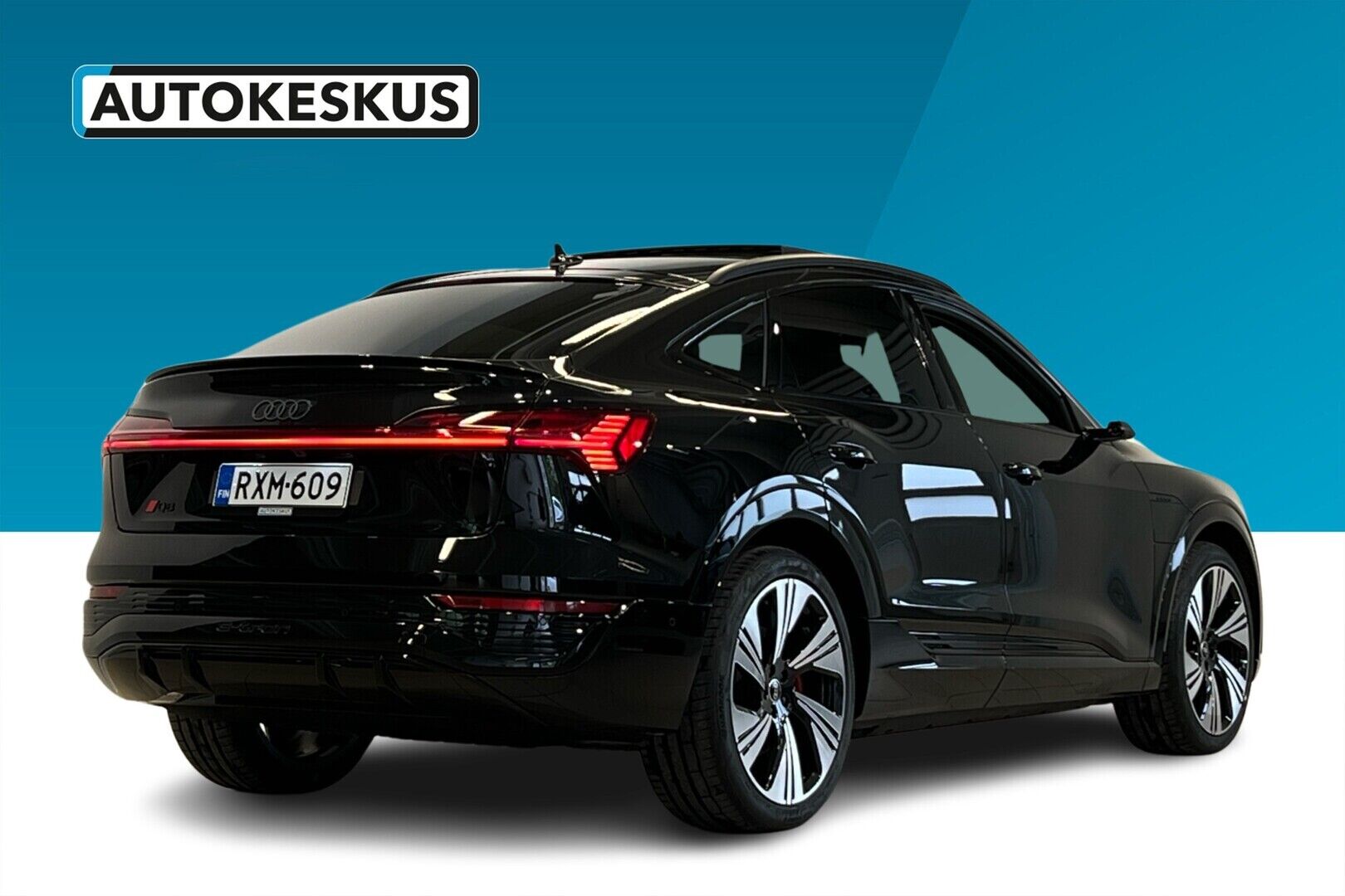 AUDI Q8 E-TRON iso kuva 1