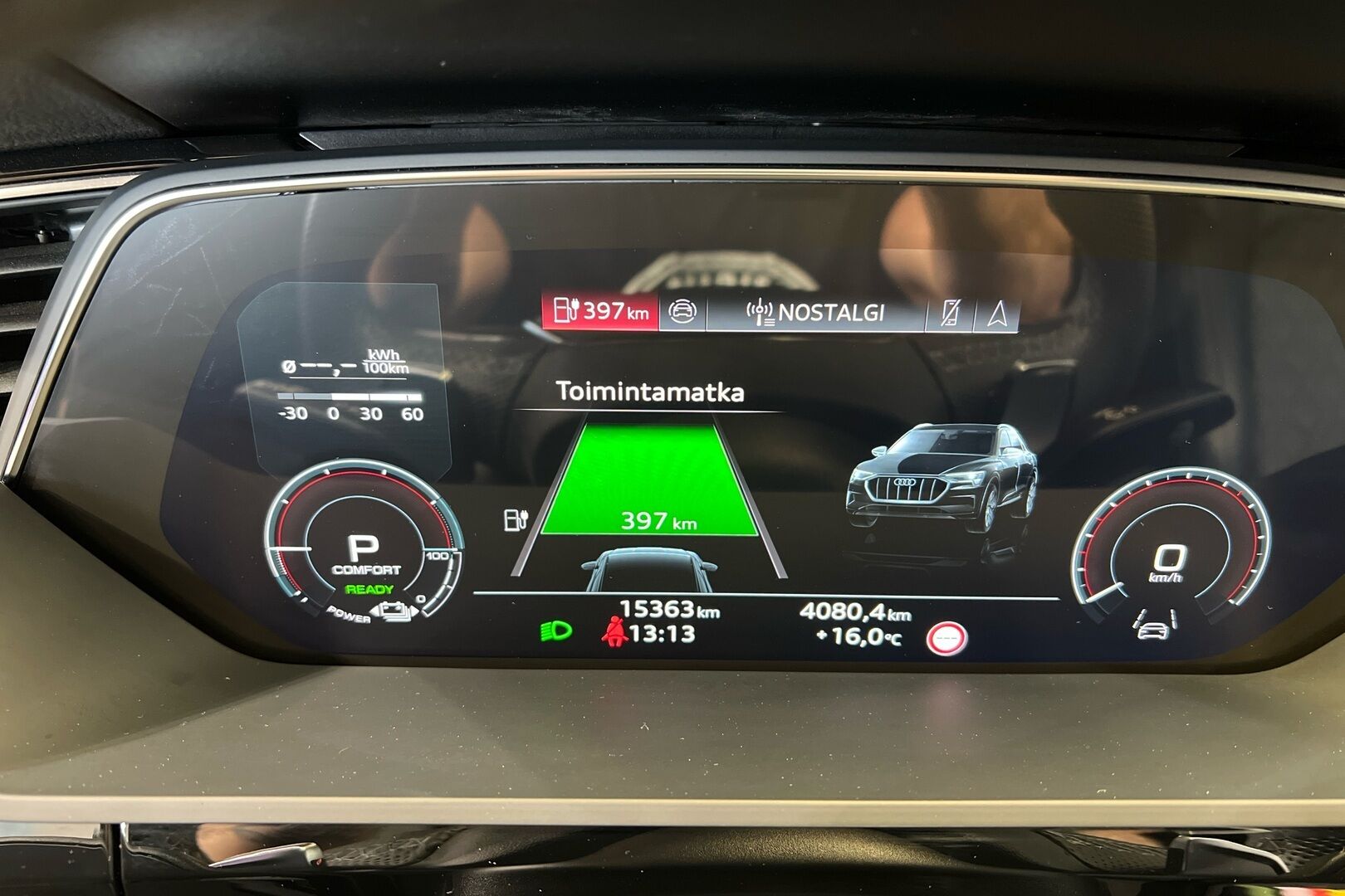 AUDI Q8 E-TRON iso kuva 13