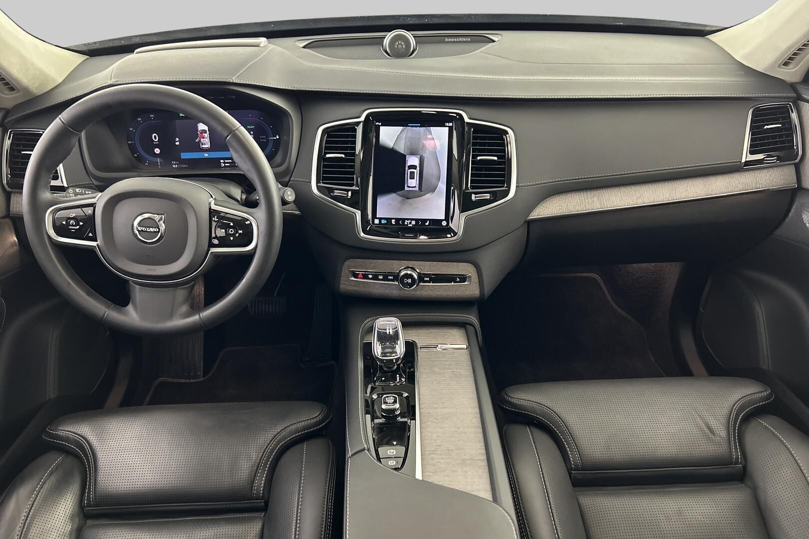 VOLVO XC90 iso kuva 10