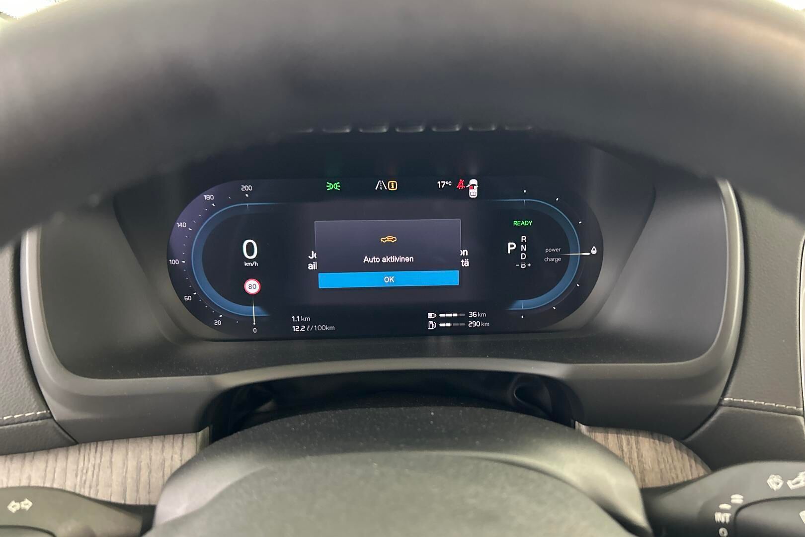 VOLVO XC90 iso kuva 15