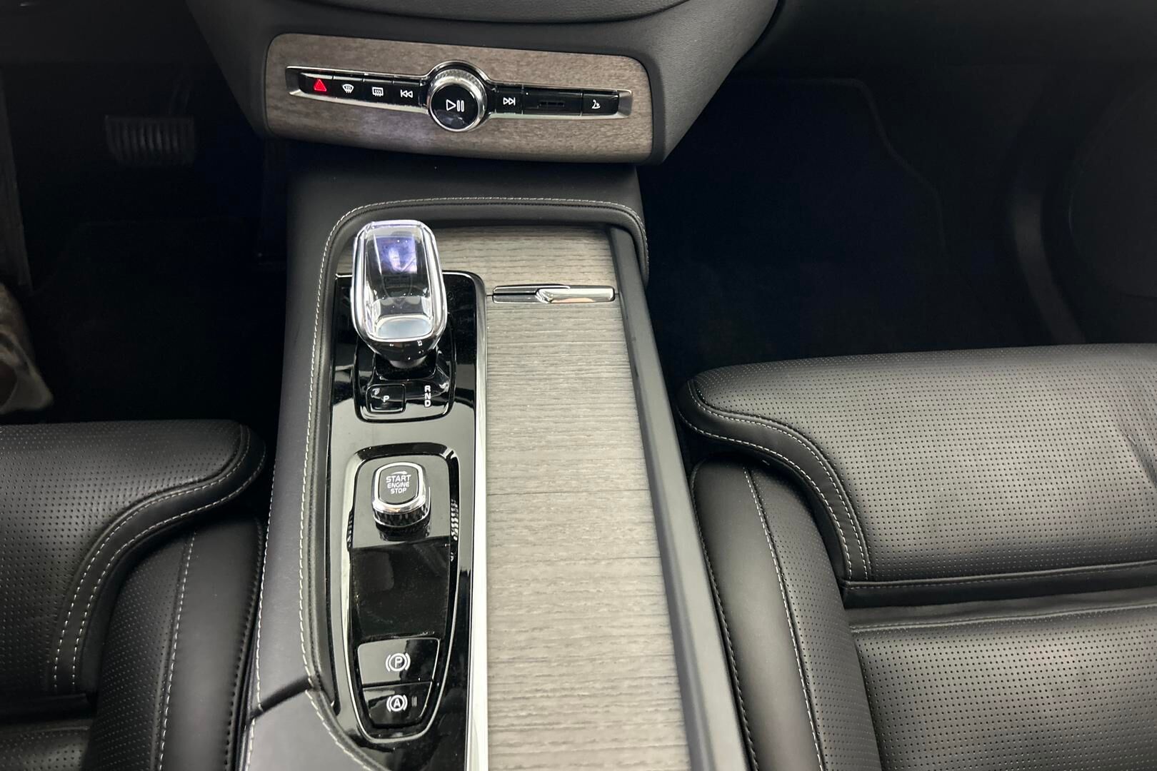 VOLVO XC90 iso kuva 22