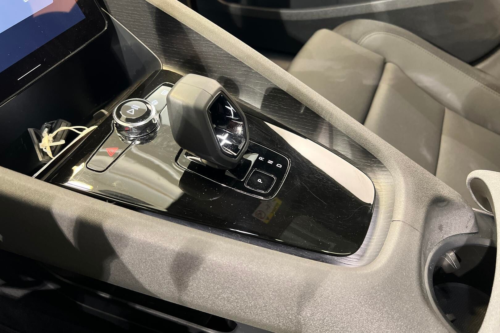POLESTAR 2 iso kuva 19