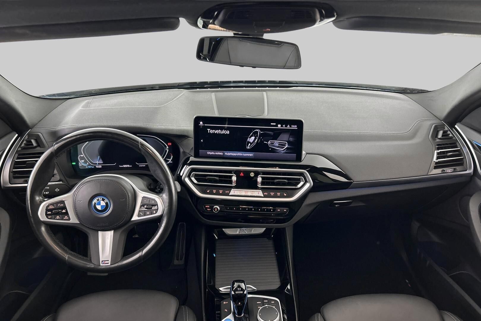 BMW iX3 iso kuva 10