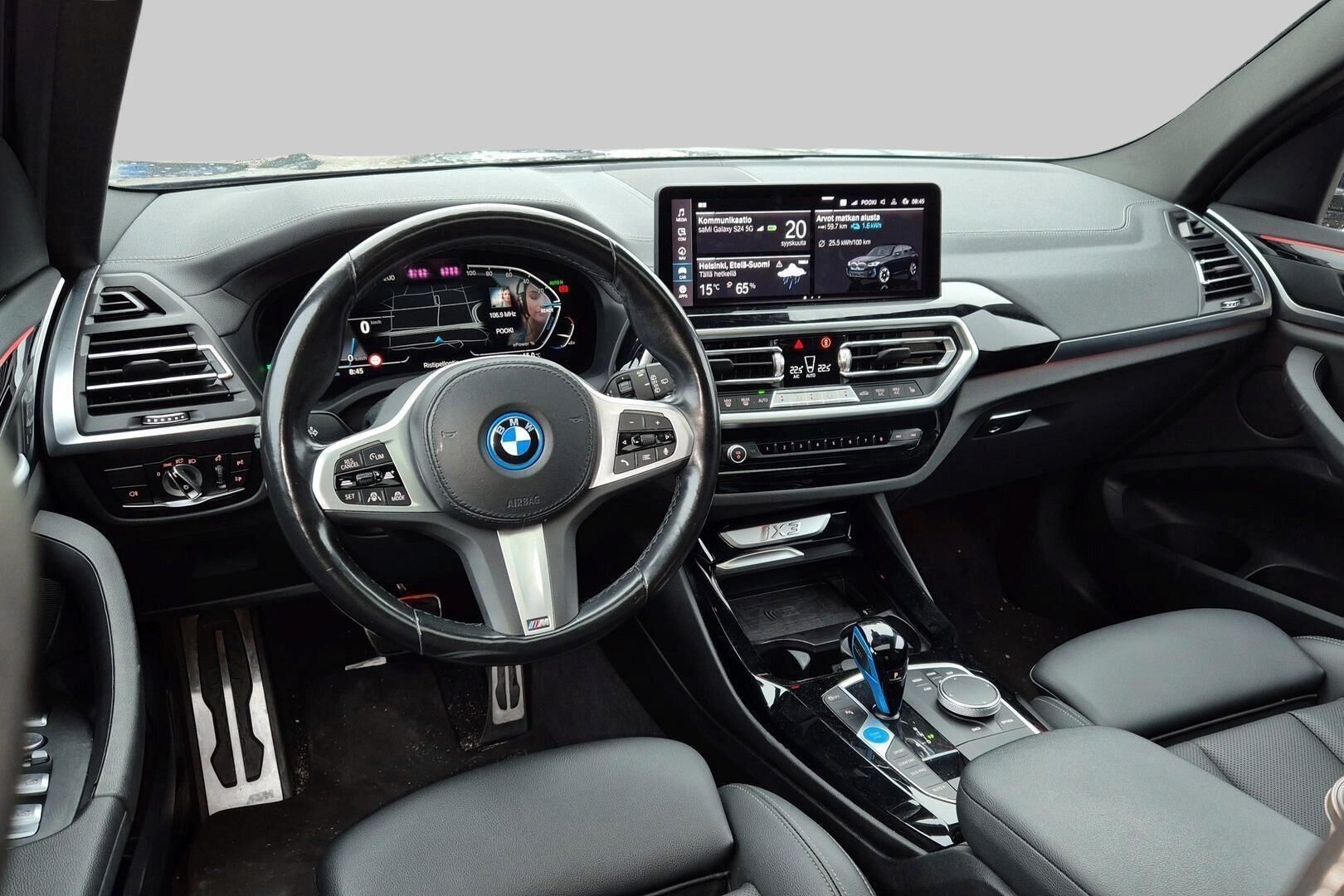 BMW iX3 iso kuva 2