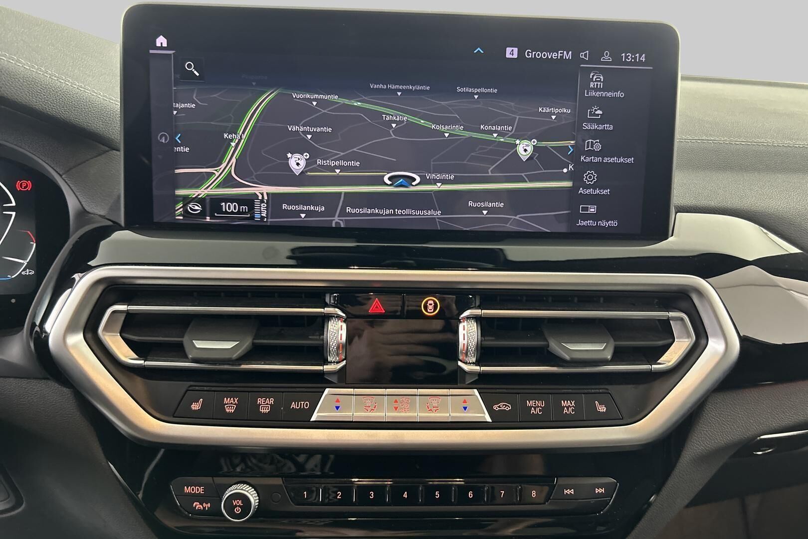 BMW iX3 iso kuva 21