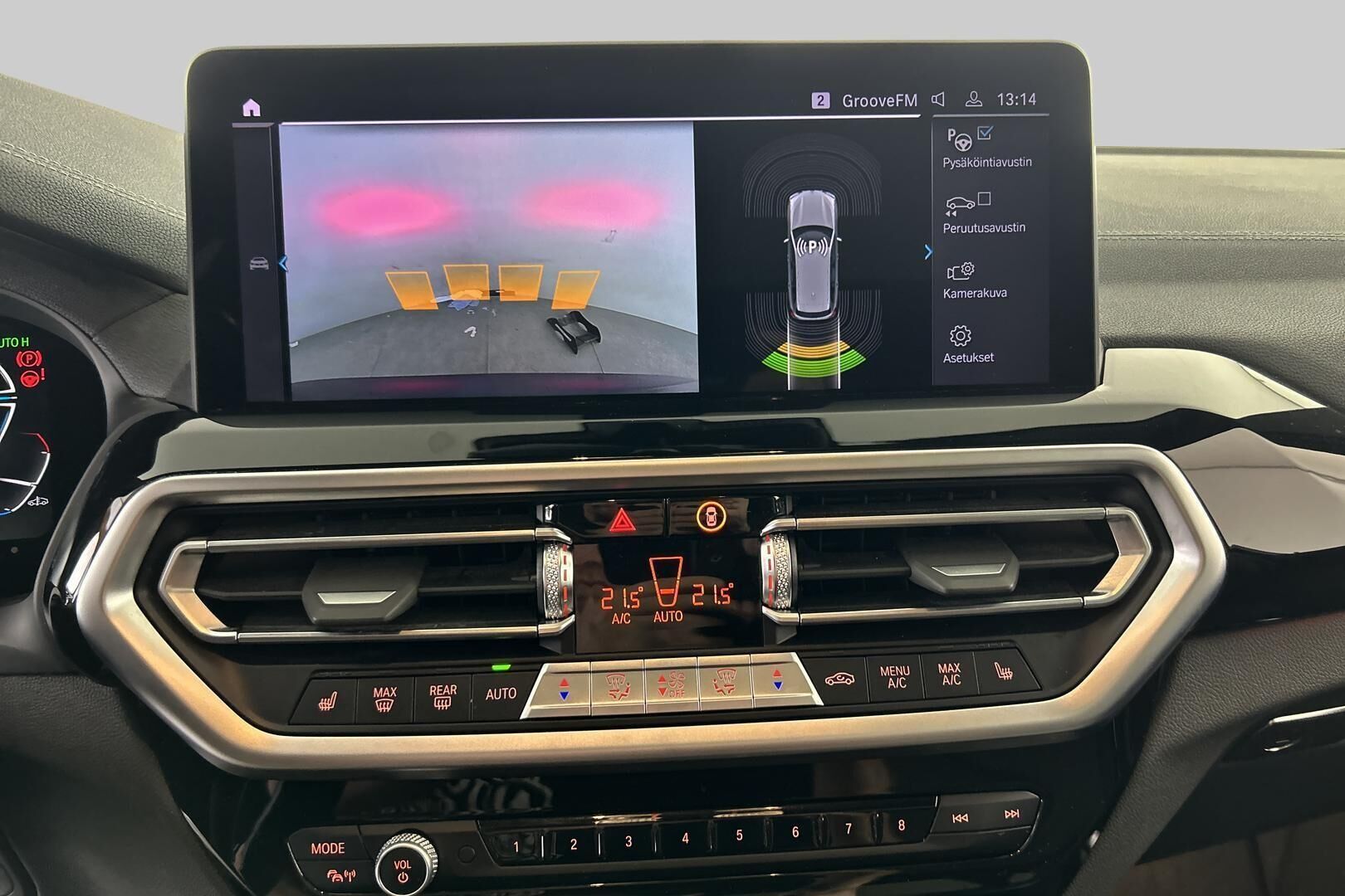 BMW iX3 iso kuva 22