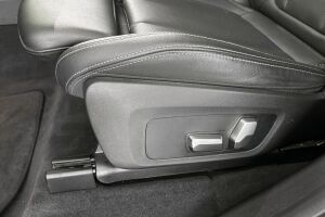 BMW iX3 esikatselu 18