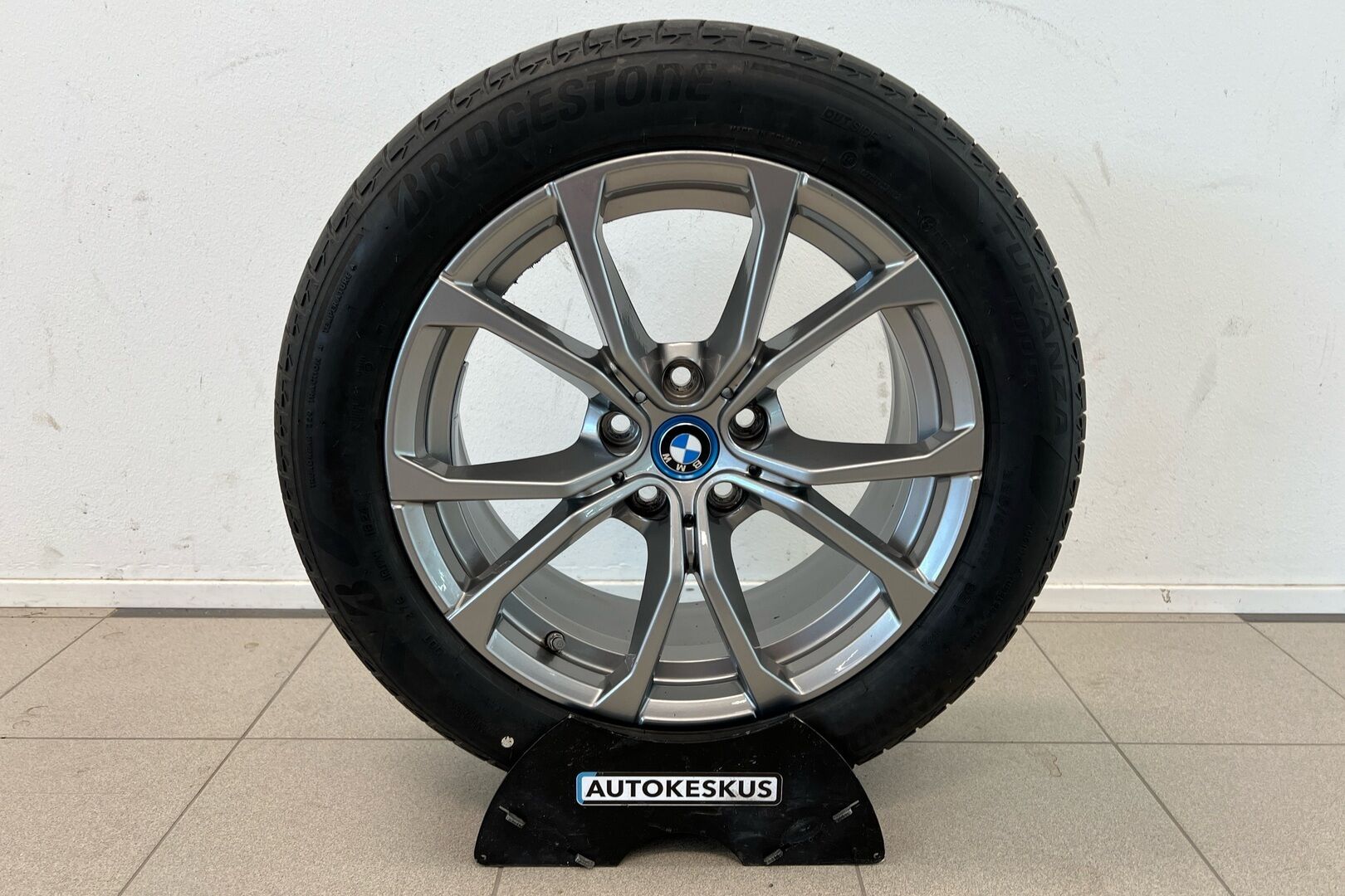 BMW 3-SARJA iso kuva 11