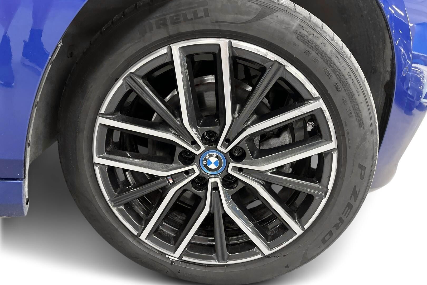 BMW 2-SARJA iso kuva 12