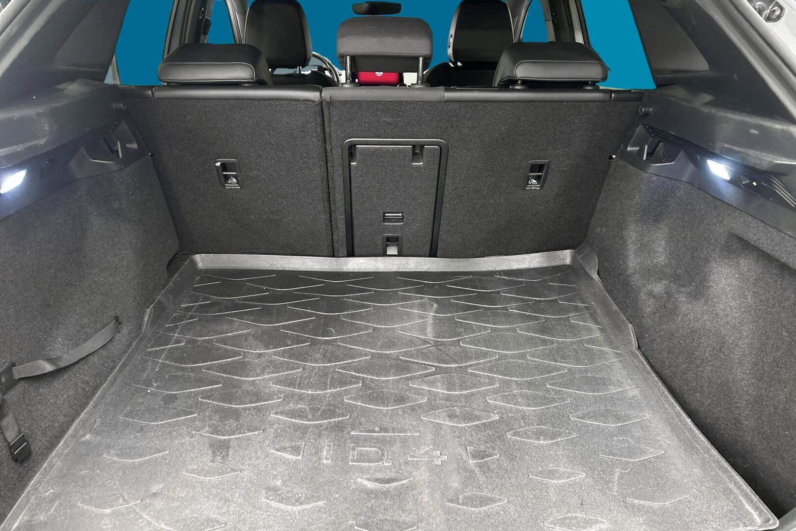 VOLKSWAGEN ID.4 iso kuva 11