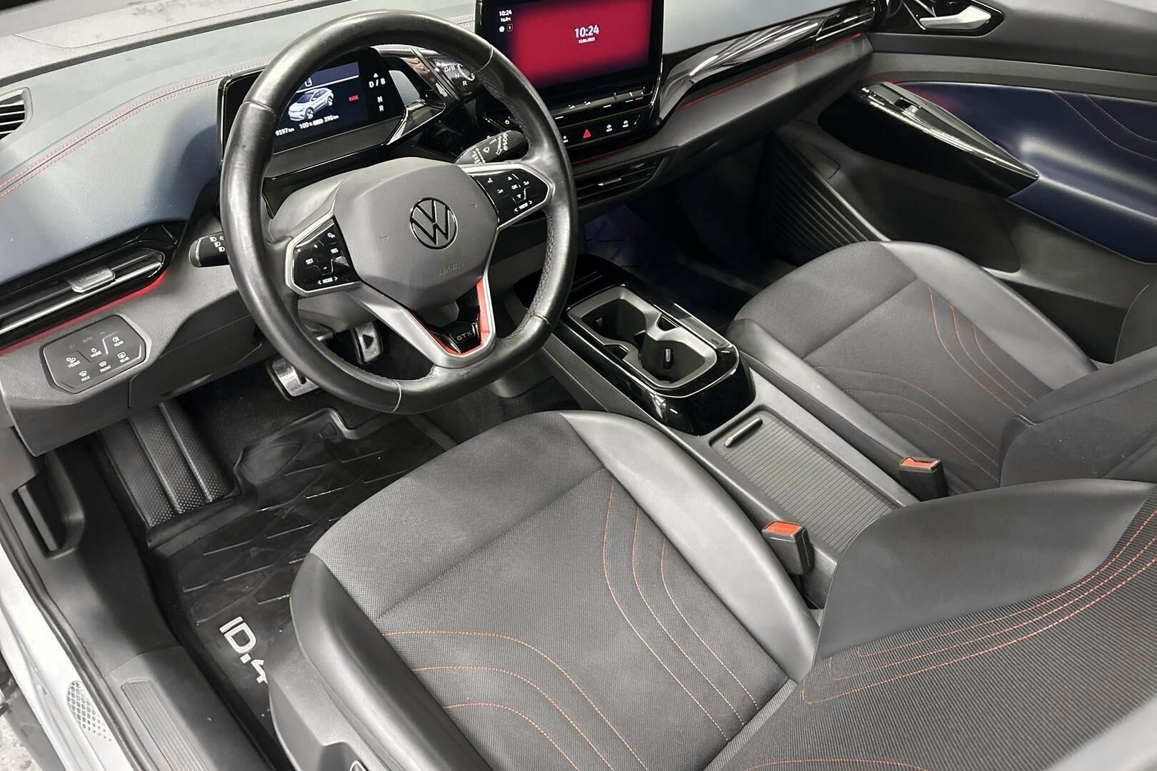 VOLKSWAGEN ID.4 iso kuva 8