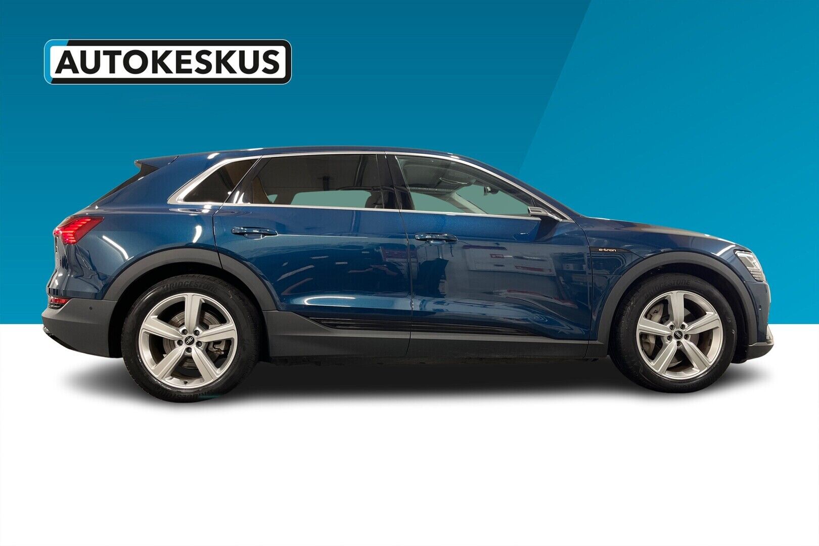 AUDI E-TRON iso kuva 5